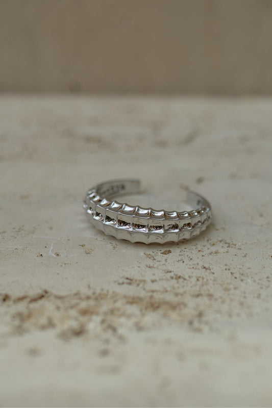 Bracelete Aberto Texturizado Ródio Branco