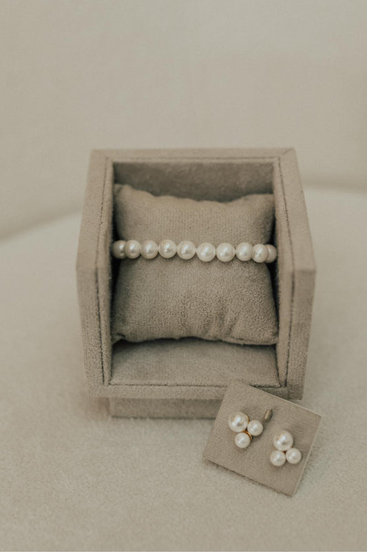 Pulseira de Pérola Shell Dourado
