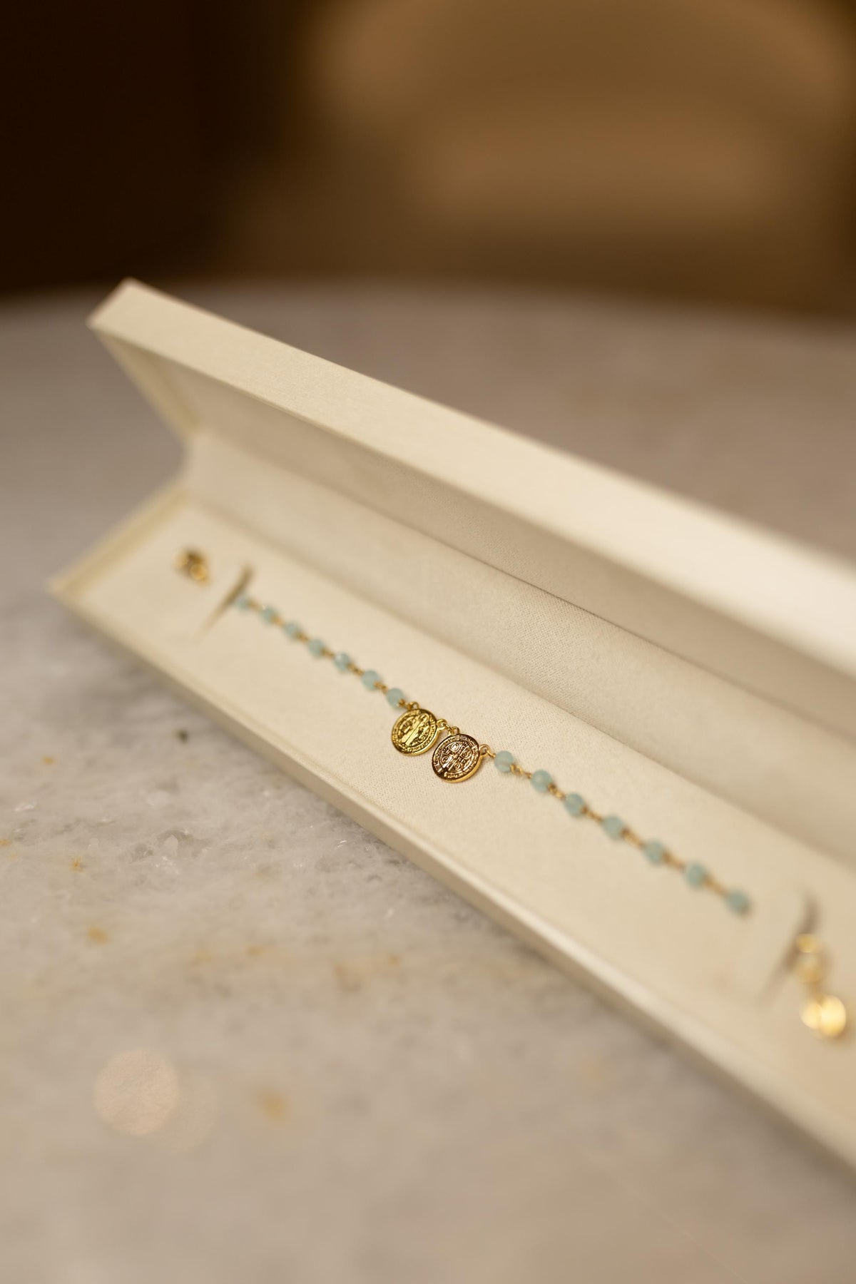 Pulseira Escapulário São Bento Jade Dourado