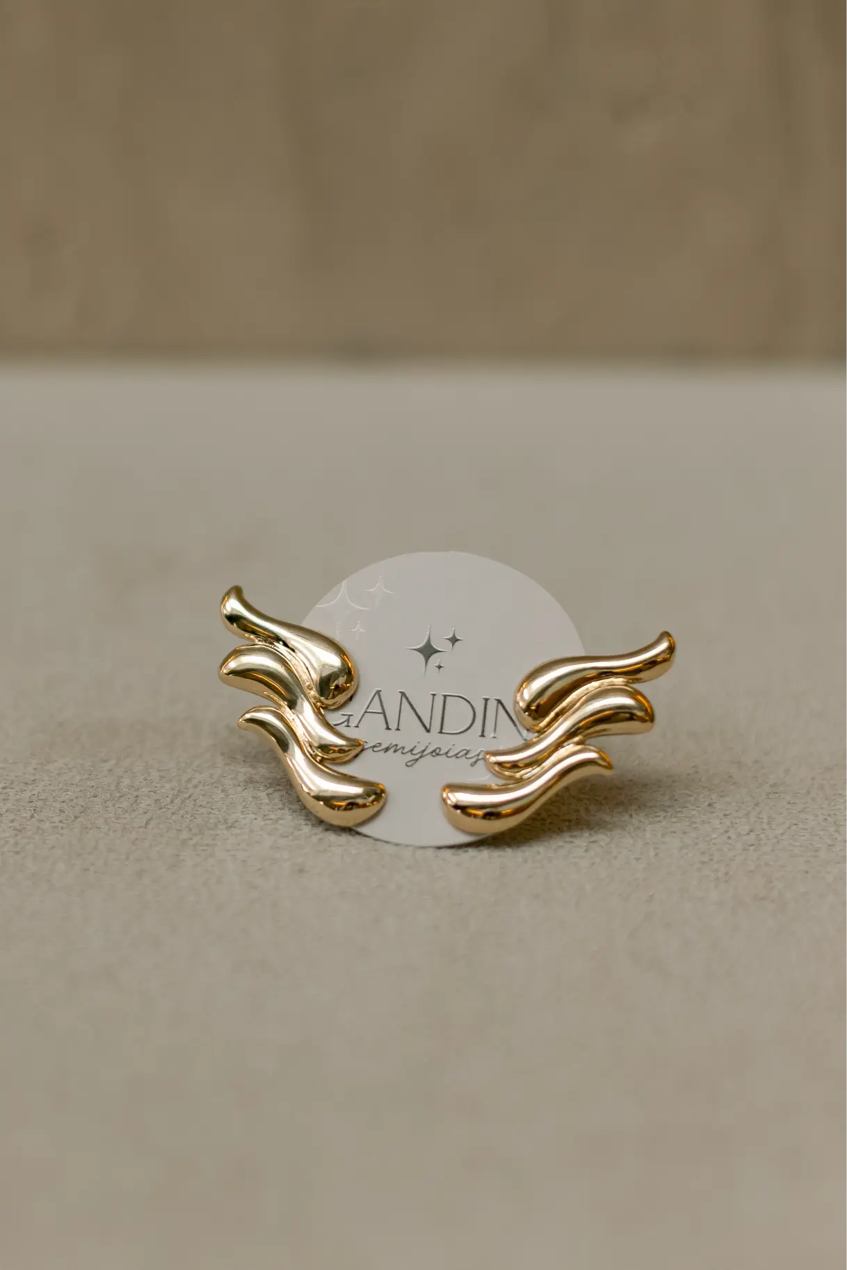 Brinco Orgânico 3 Ondas Dourado