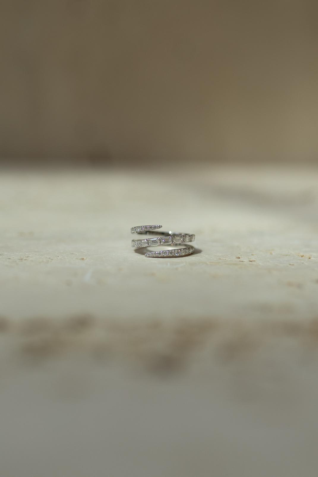 Anel Glam Moissanite Prata 925 Ródio Branco