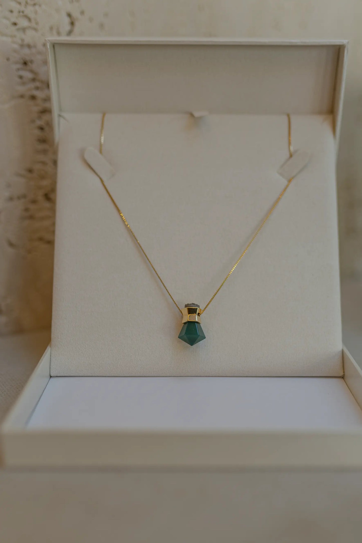 Colar Prisma Agatá Verde Dourado