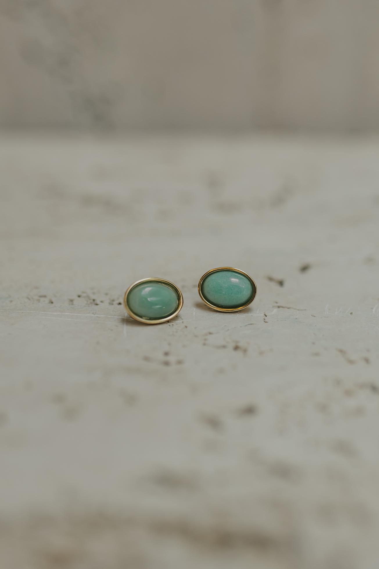 Brinco Oval Pedra Natural Dourada