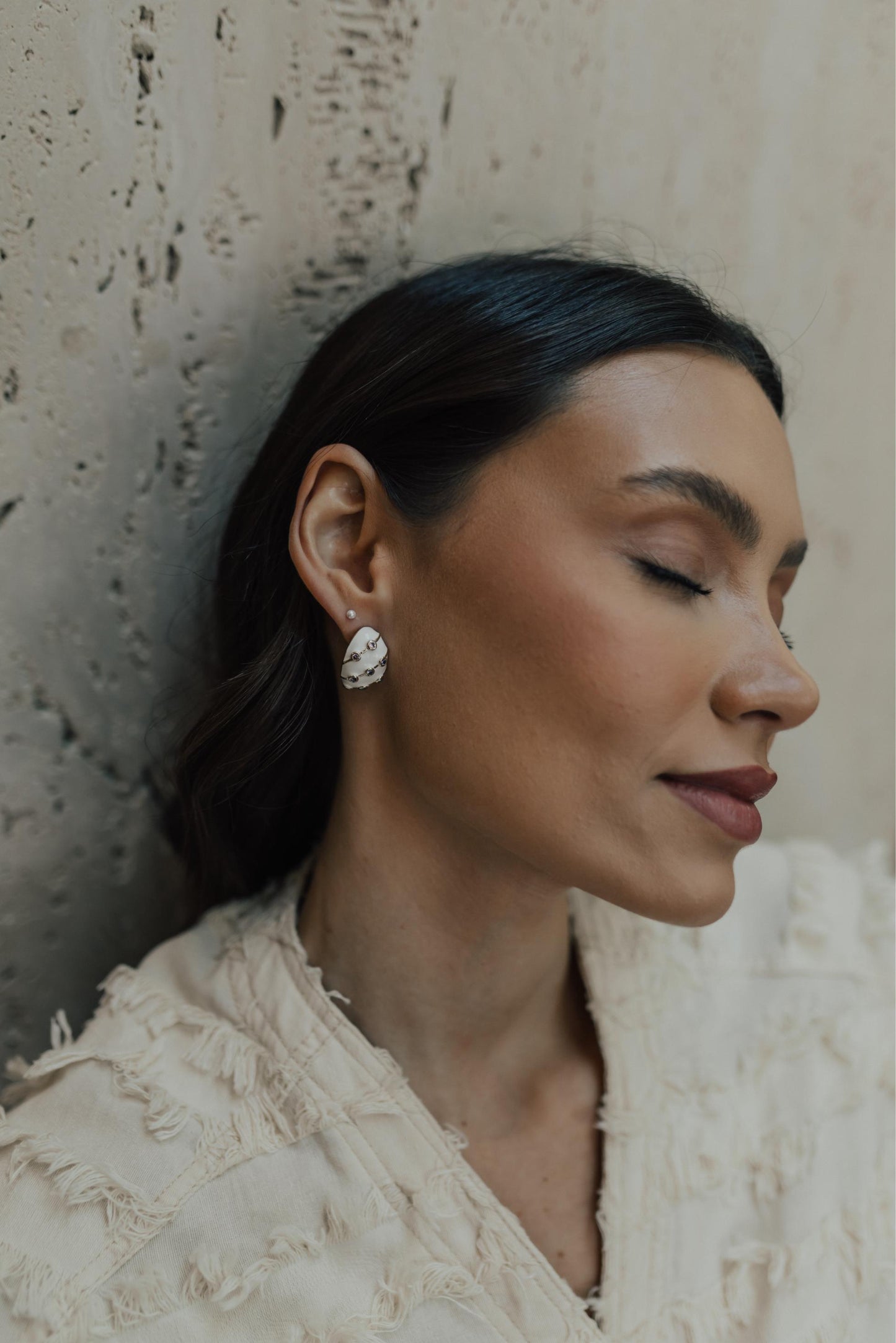 Brinco Argola Oval Esmaltada Rainbow Dourada