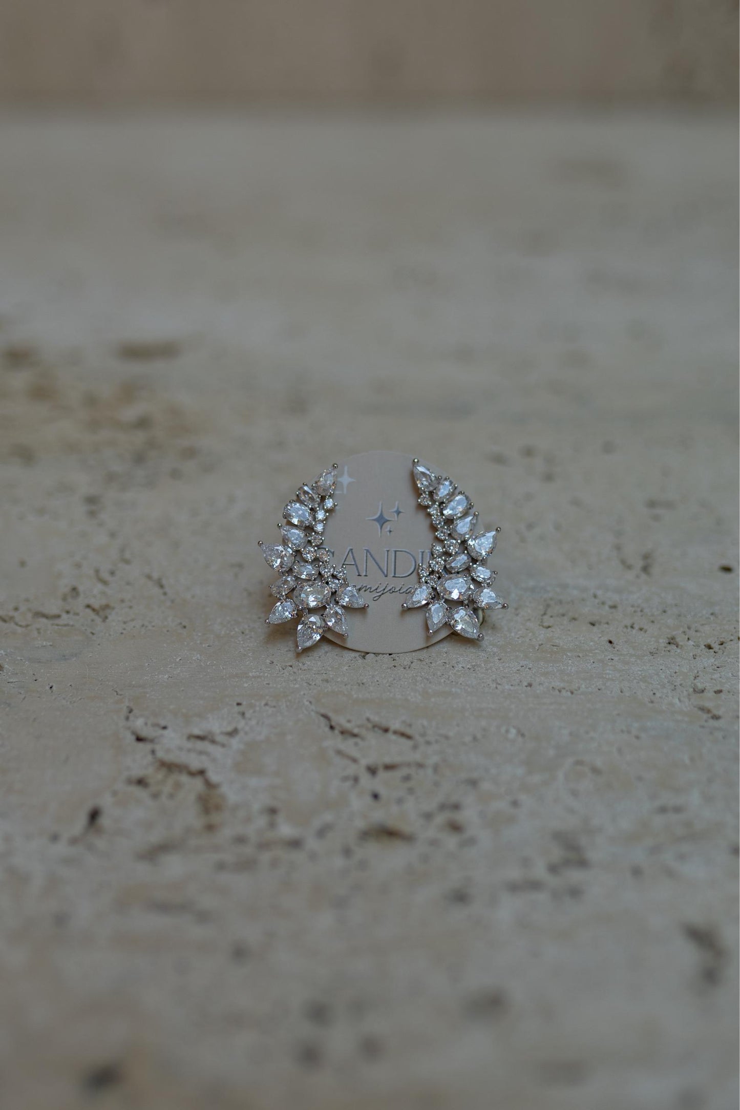 Brinco Ear Cuff Cristal Zircônias Ródio Branco