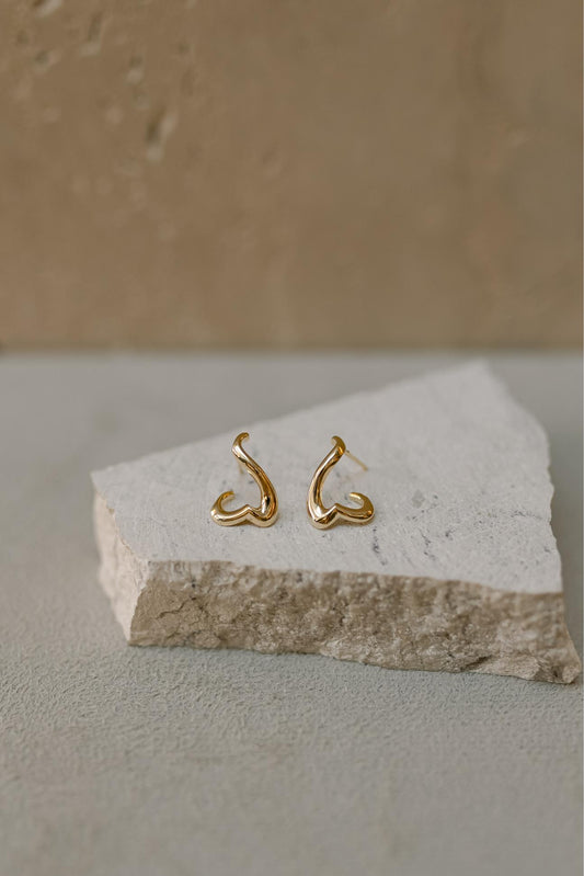 Brinco Coração Orgânico Aberto Dourado