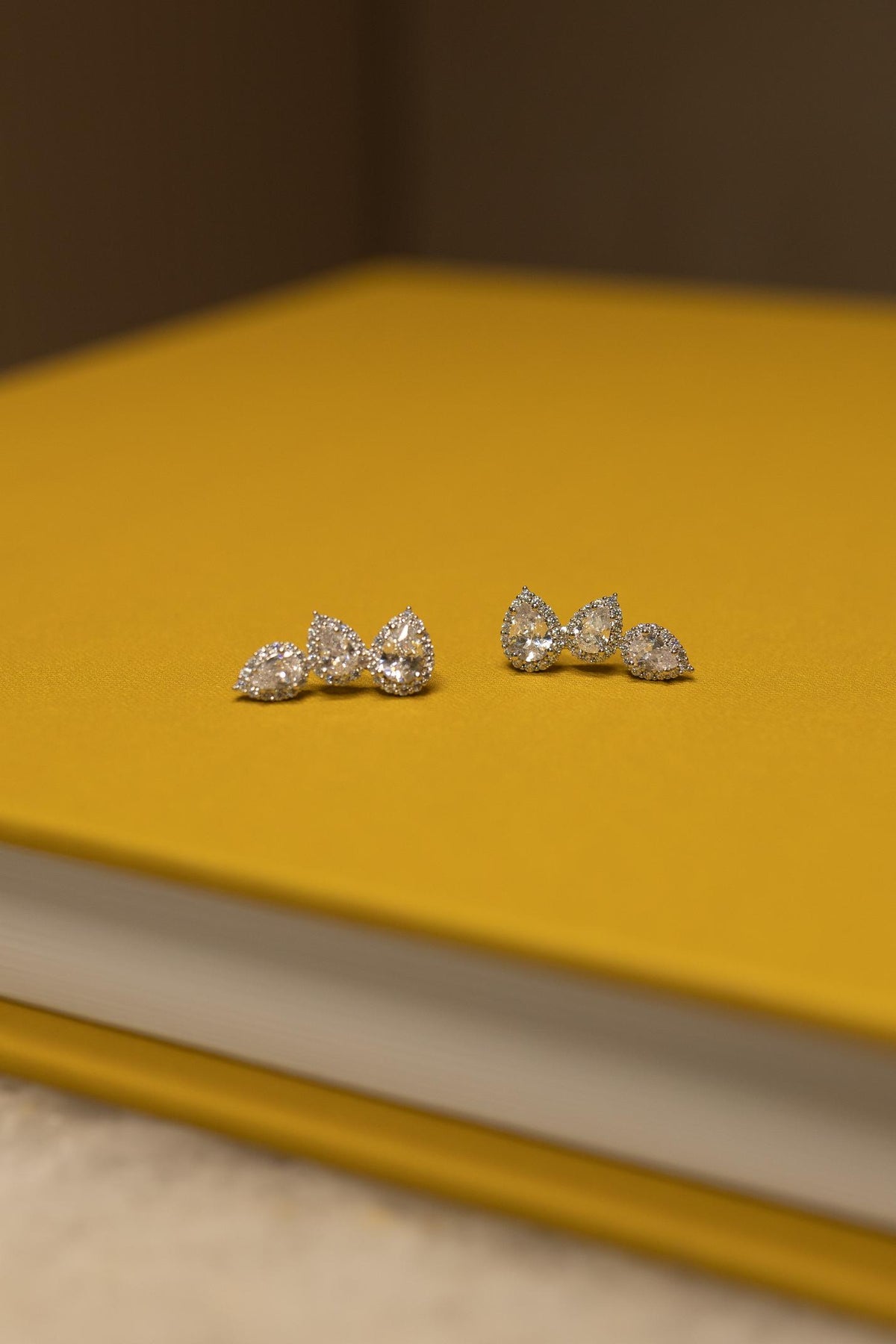 Brinco Mini Ear Cuff 3 Gotas Ródio Branco