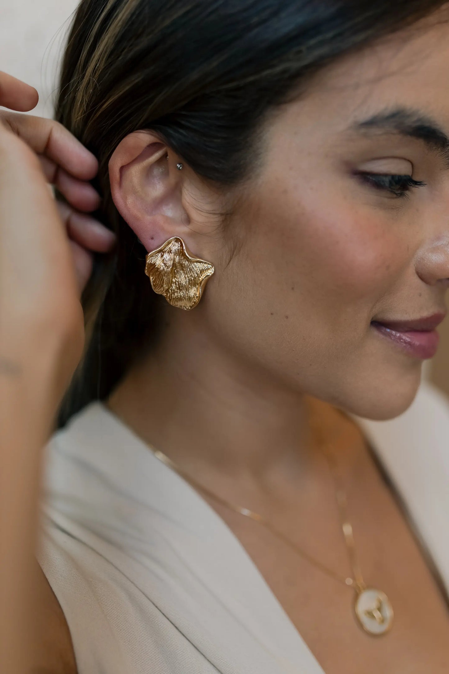 Brinco Orgânico Coral Dourado