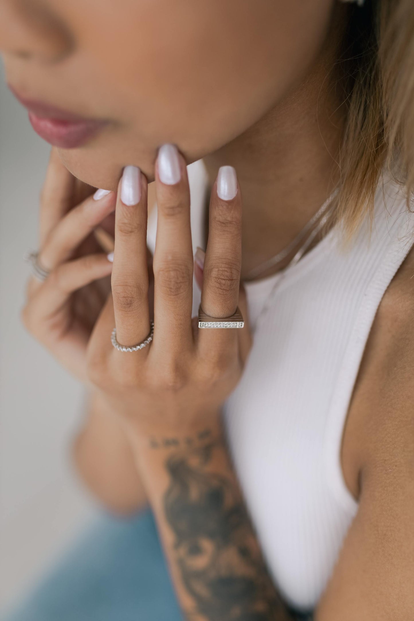 Anel Frente Quadrada Cristal Ródio Branco