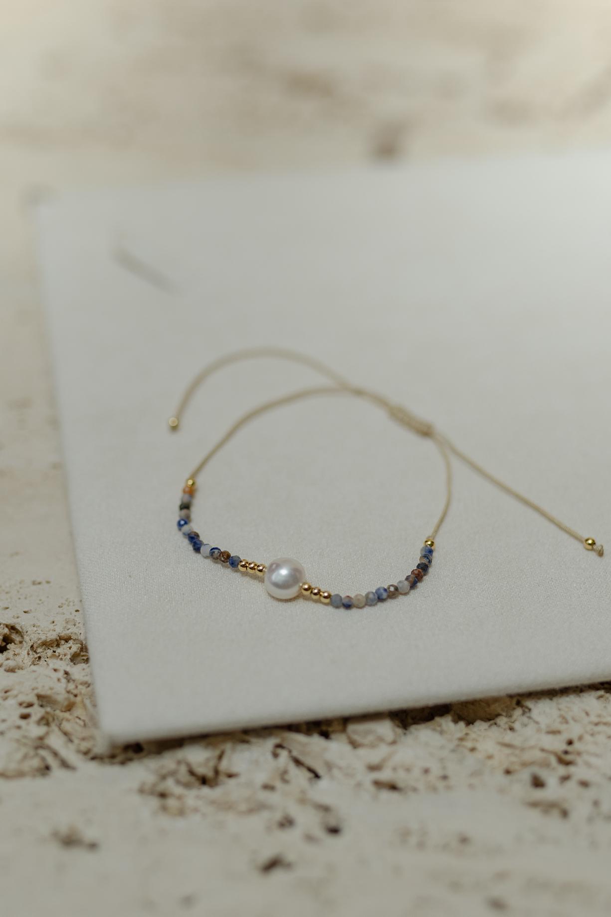 Pulseira Seda Shambala Turmalina e Pérola Dourada