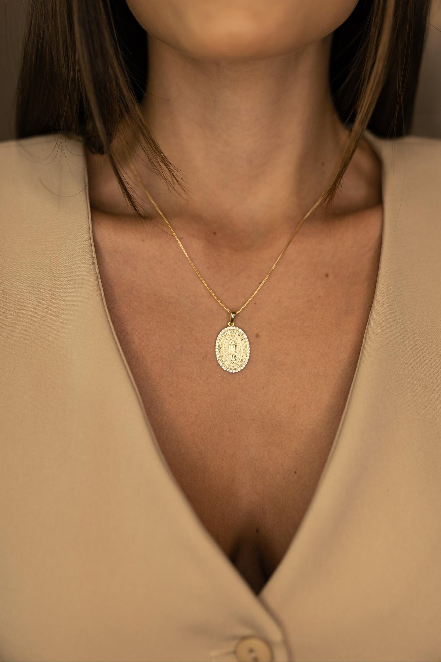 Colar Nossa Senhora de Guadalupe Dourado