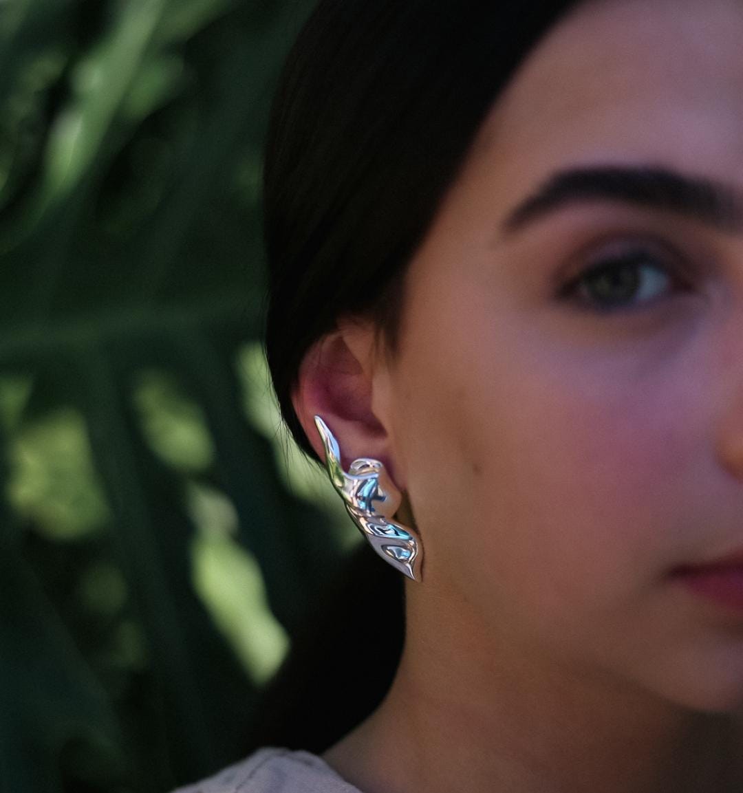 Brinco Ear cuff Folha Ródio Branco