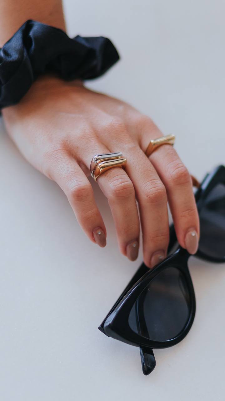 Anel Frente Quadrada Liso Dourado