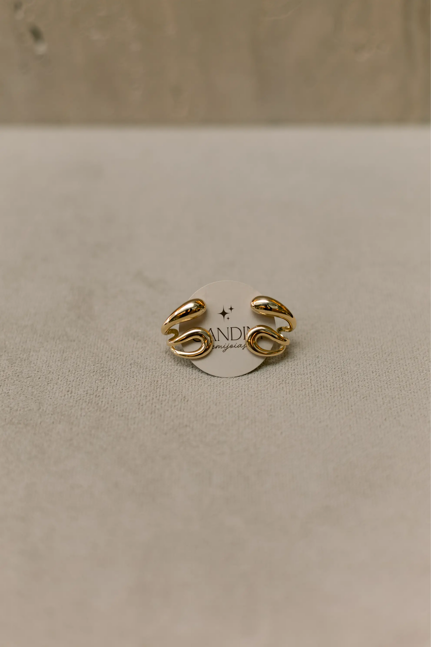 Brinco Ear Cuff Gotas Dourado