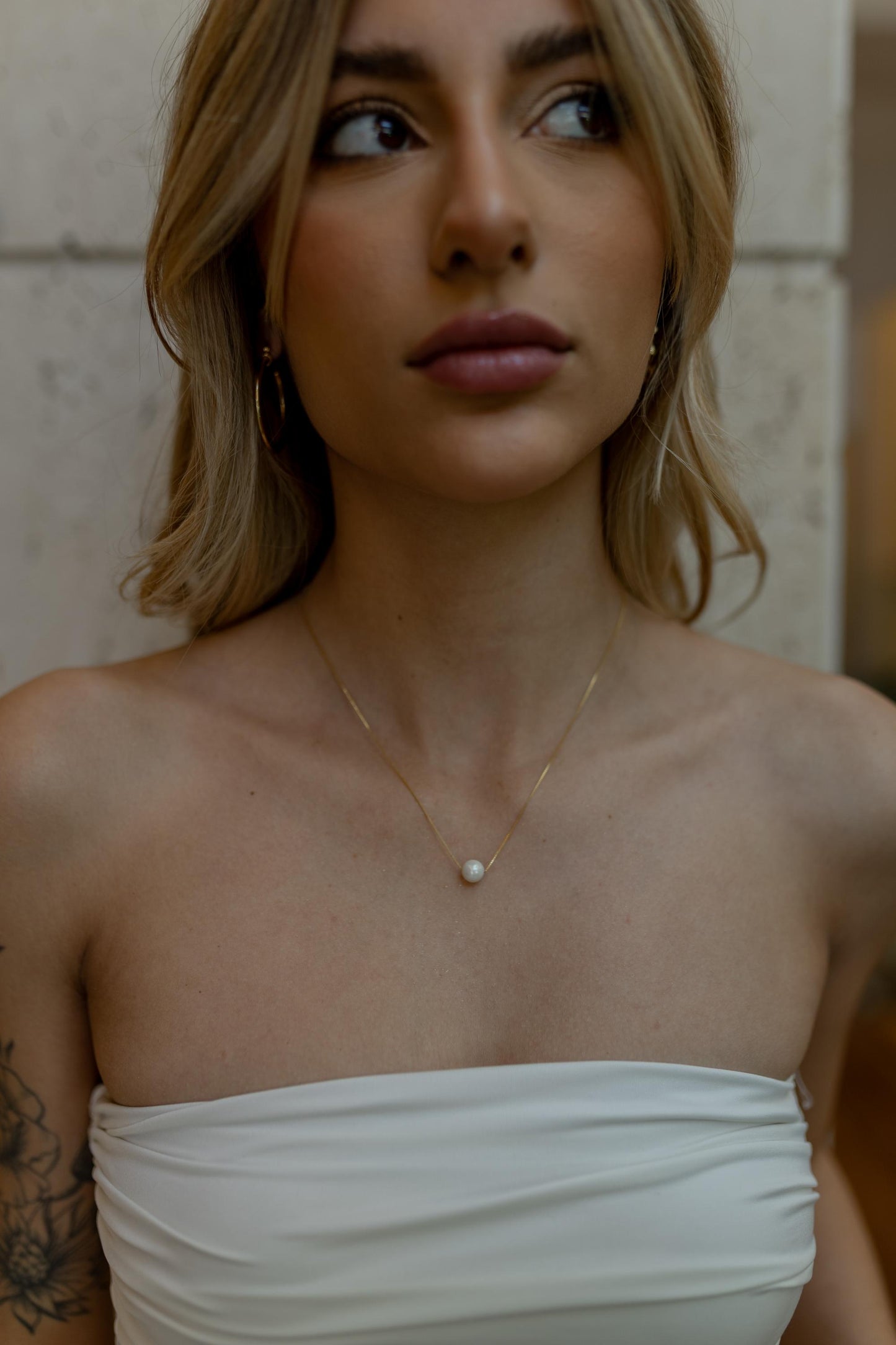 Colar Pérola Shell Dourado