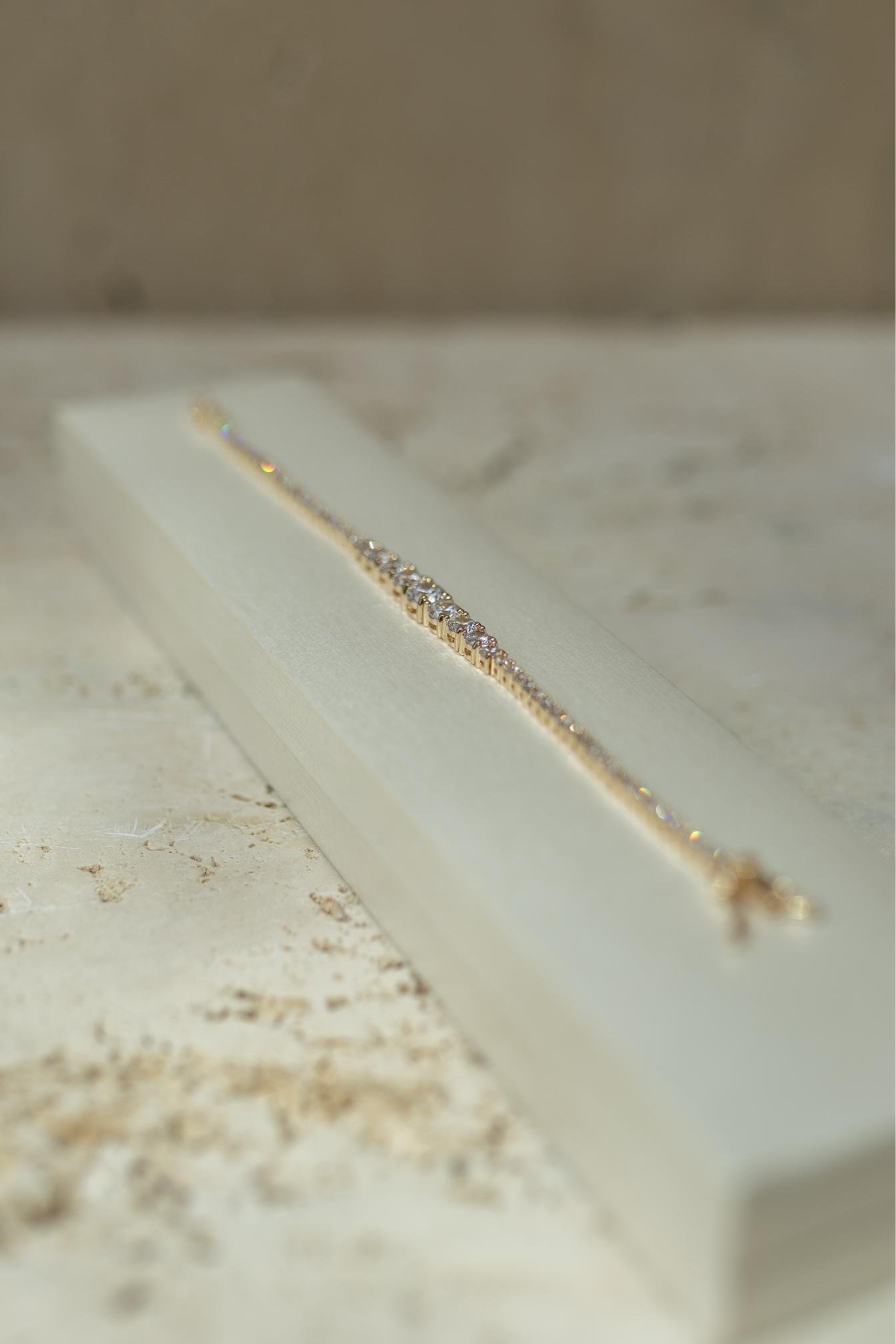 Pulseira Riviera Zircônias Degrade Dourado