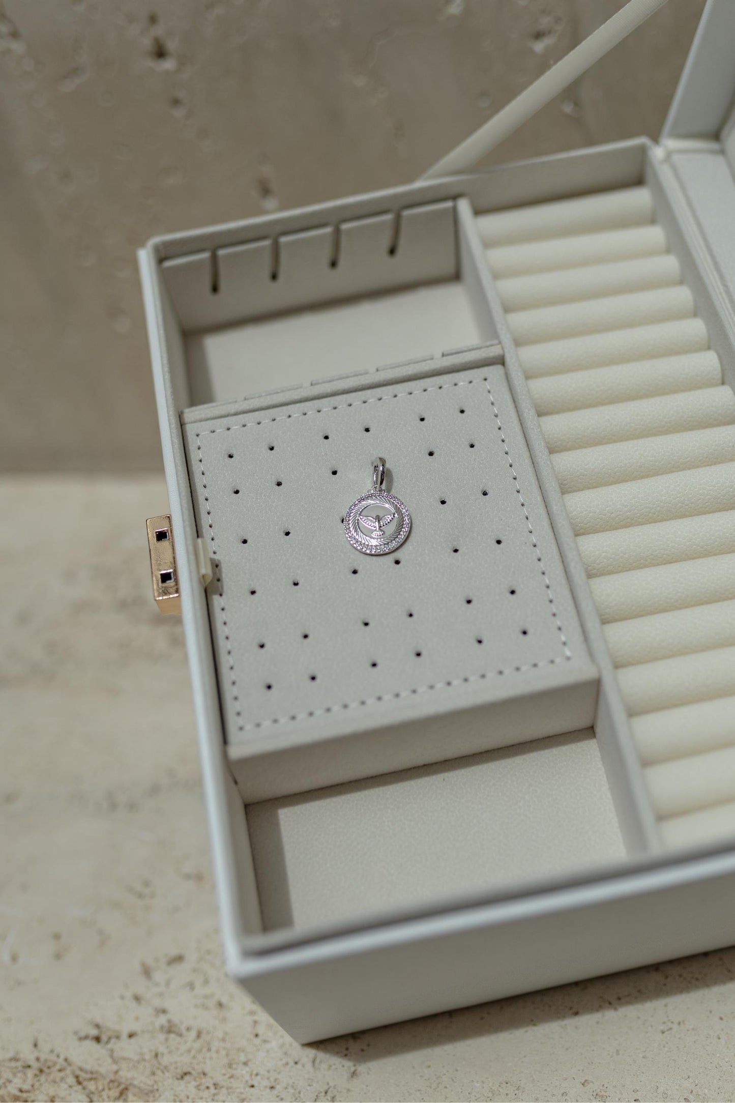 Pingente Espírito Santo Ródio Branco