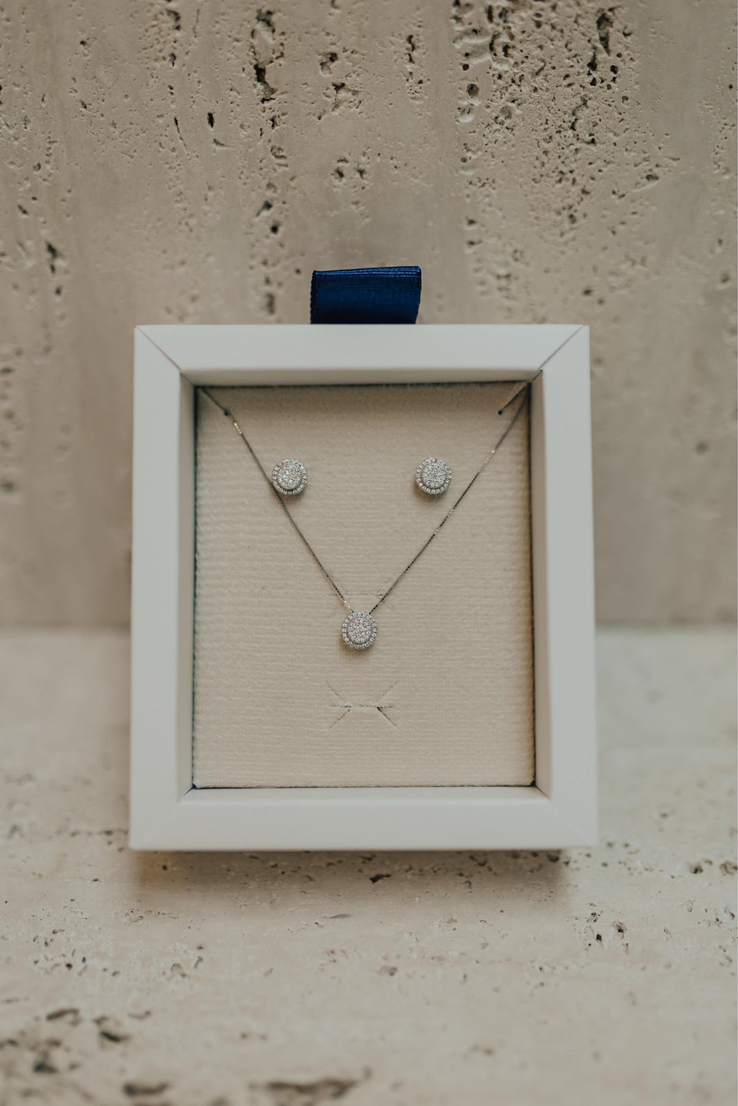 Colar Redondo Ponto de Luz Cravejado Prata 925 Ródio Branco