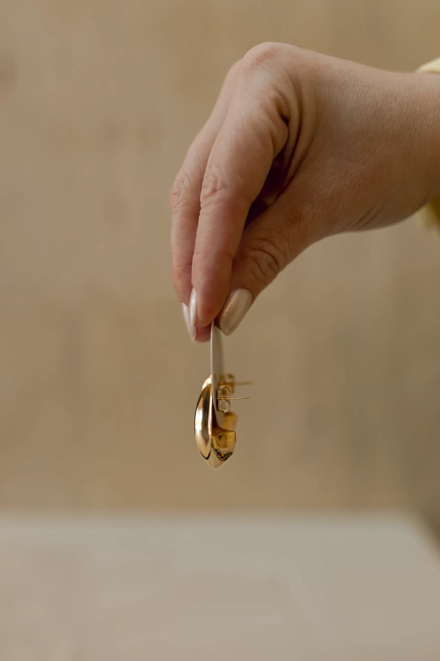 Brinco Orgânico Gota Dourado