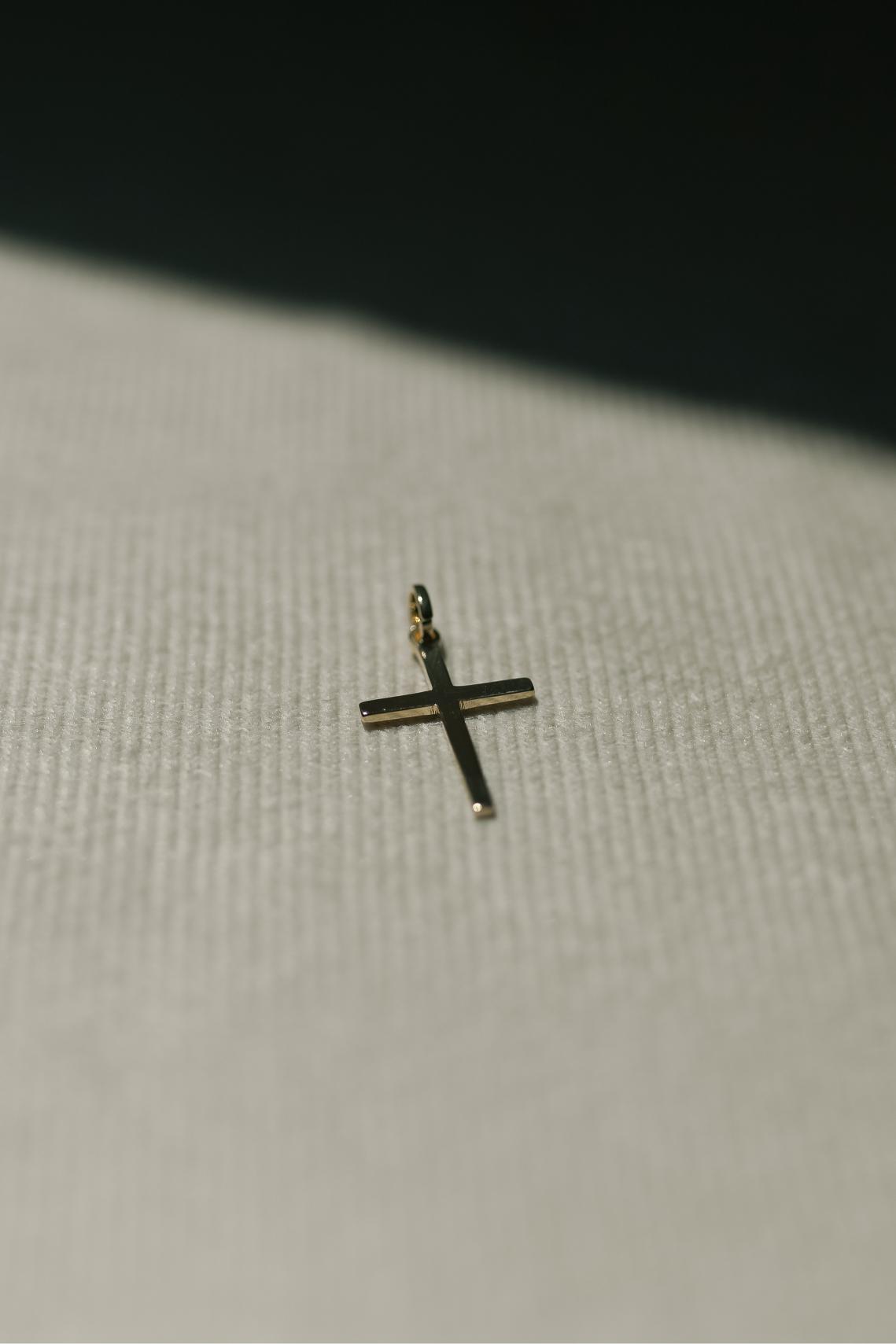 Pingente Crucifixo Liso Dourado