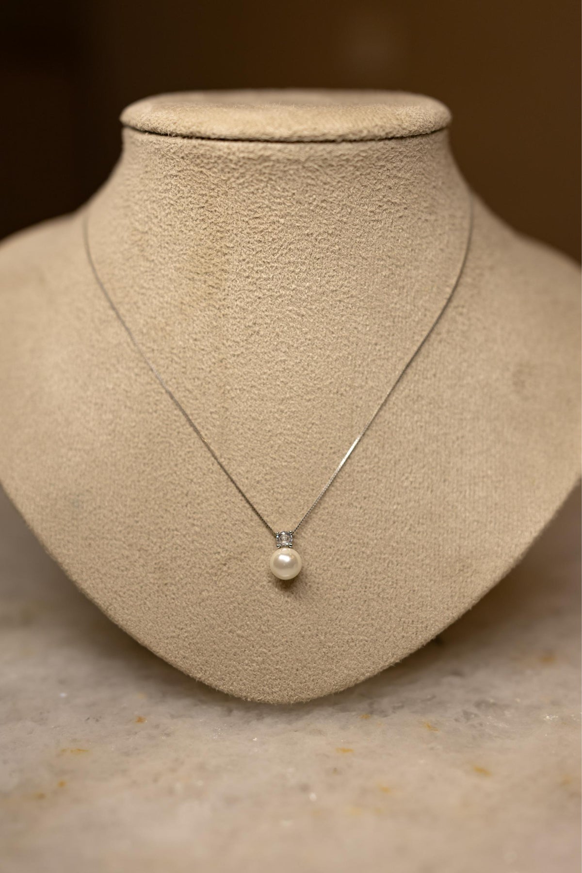 Colar Ponto de Luz e Pérola Prata 925 Ródio Branco