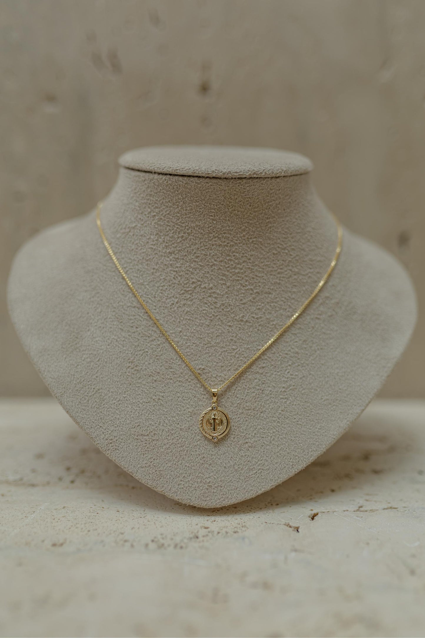 Colar São Bento Dourado