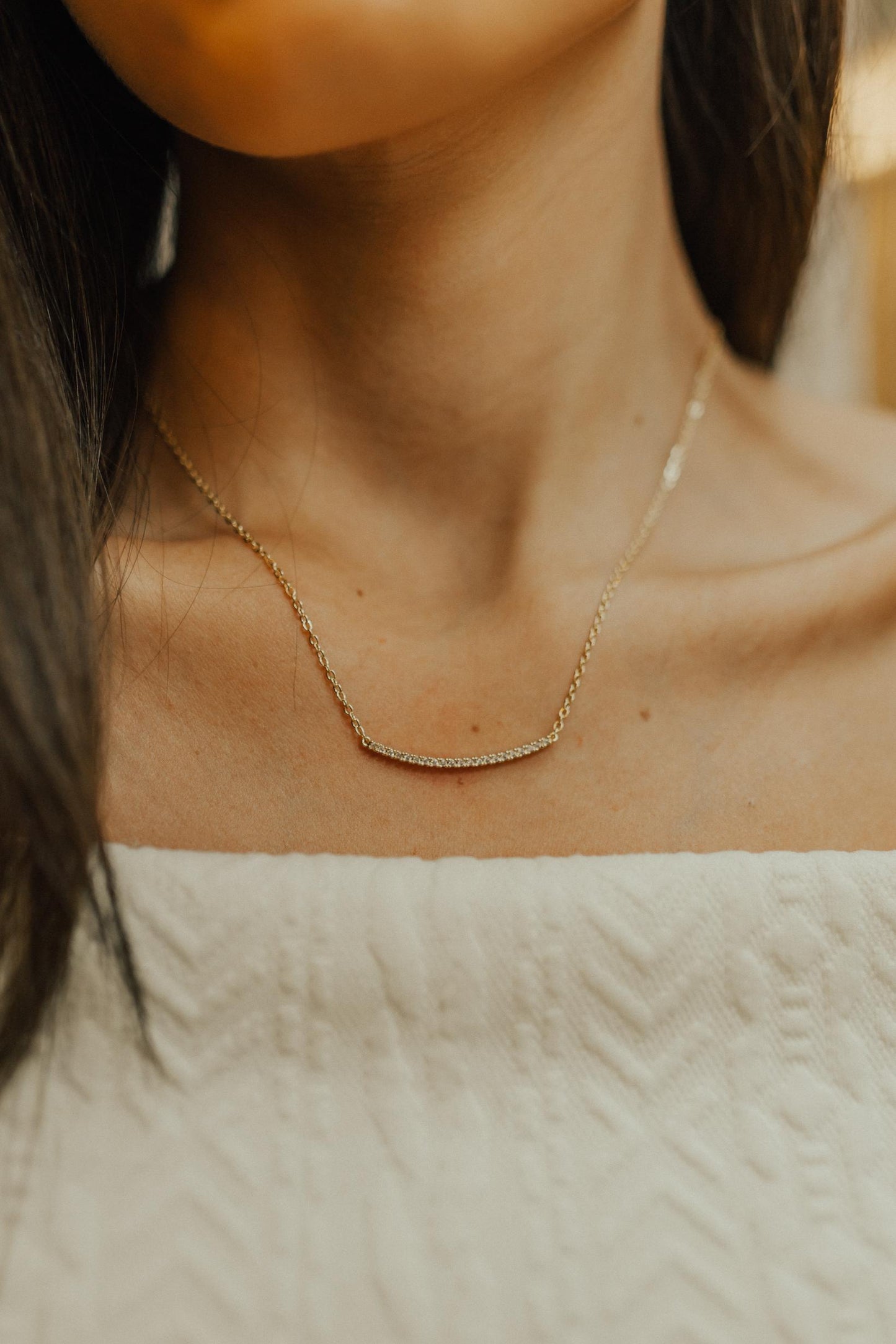 Colar com Pingente de Zircônias Cristal Ouro