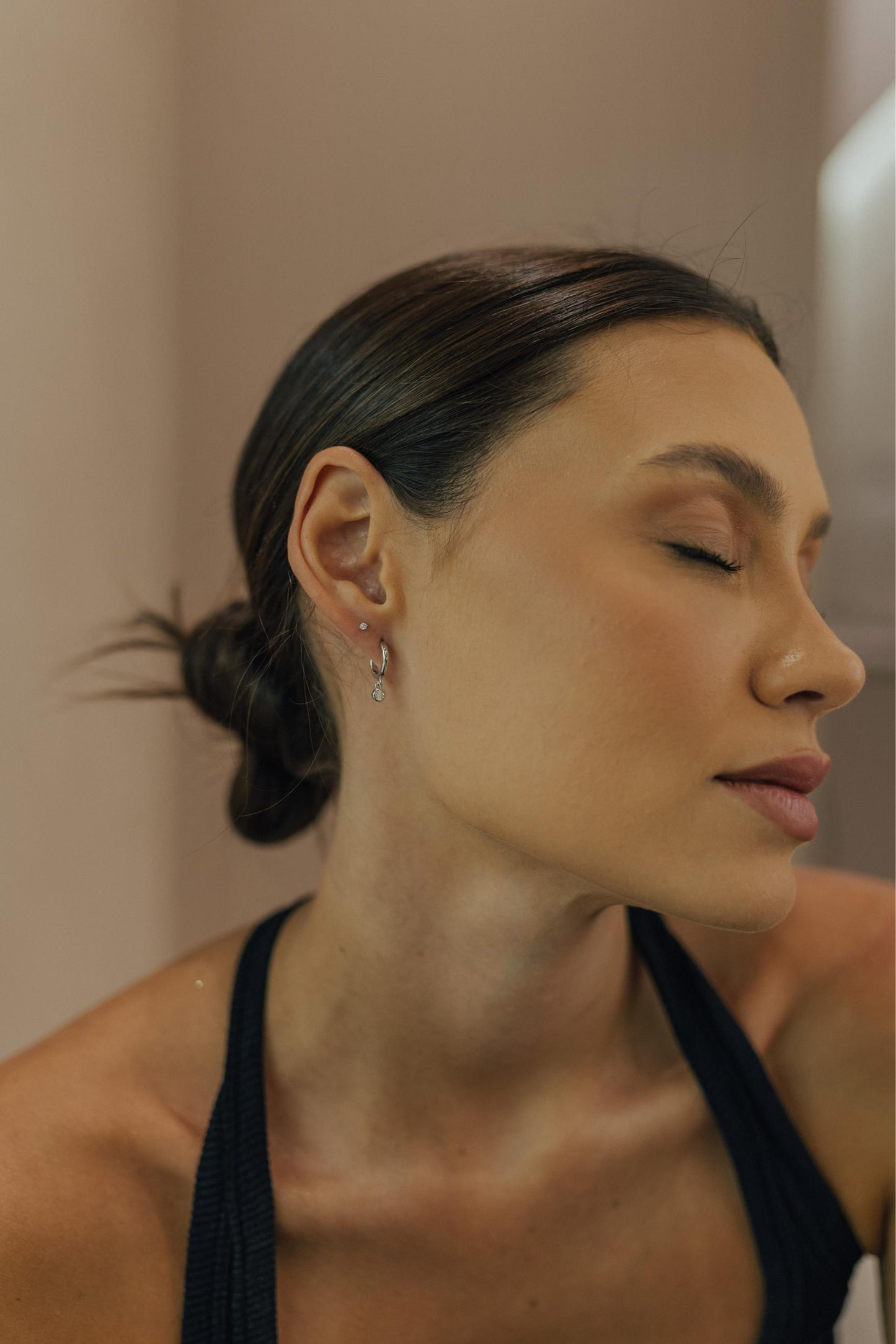 Brinco Moissanite Baby Ponto de Luz 2mm Prata 925 Ródio Branco