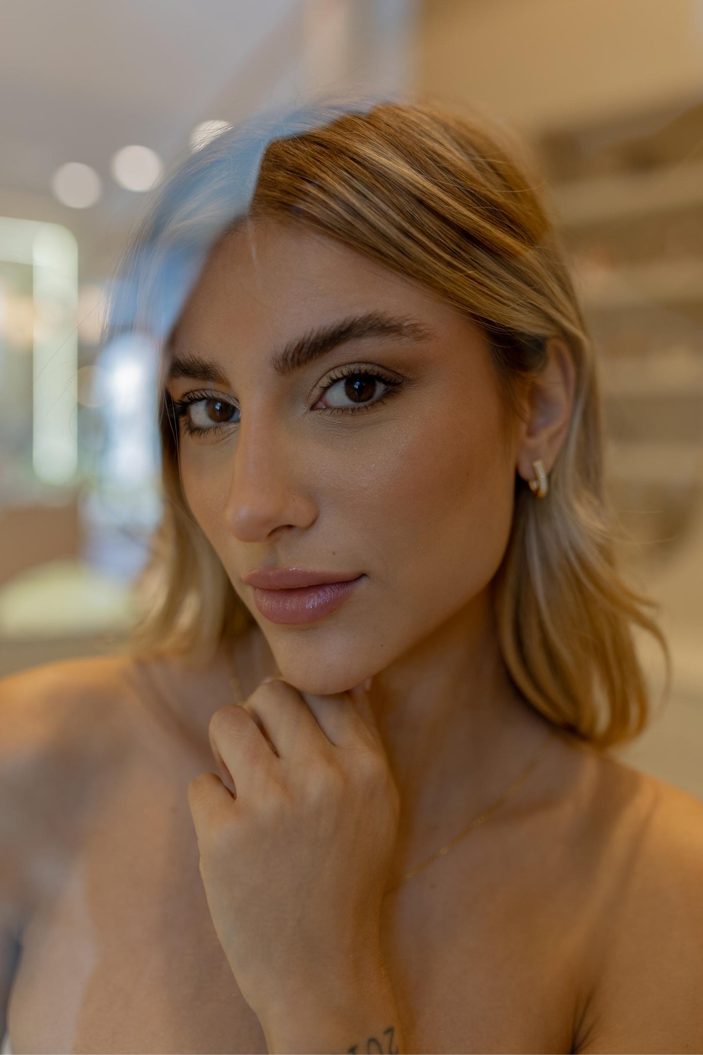 Brinco Argola Cravejada Dourado