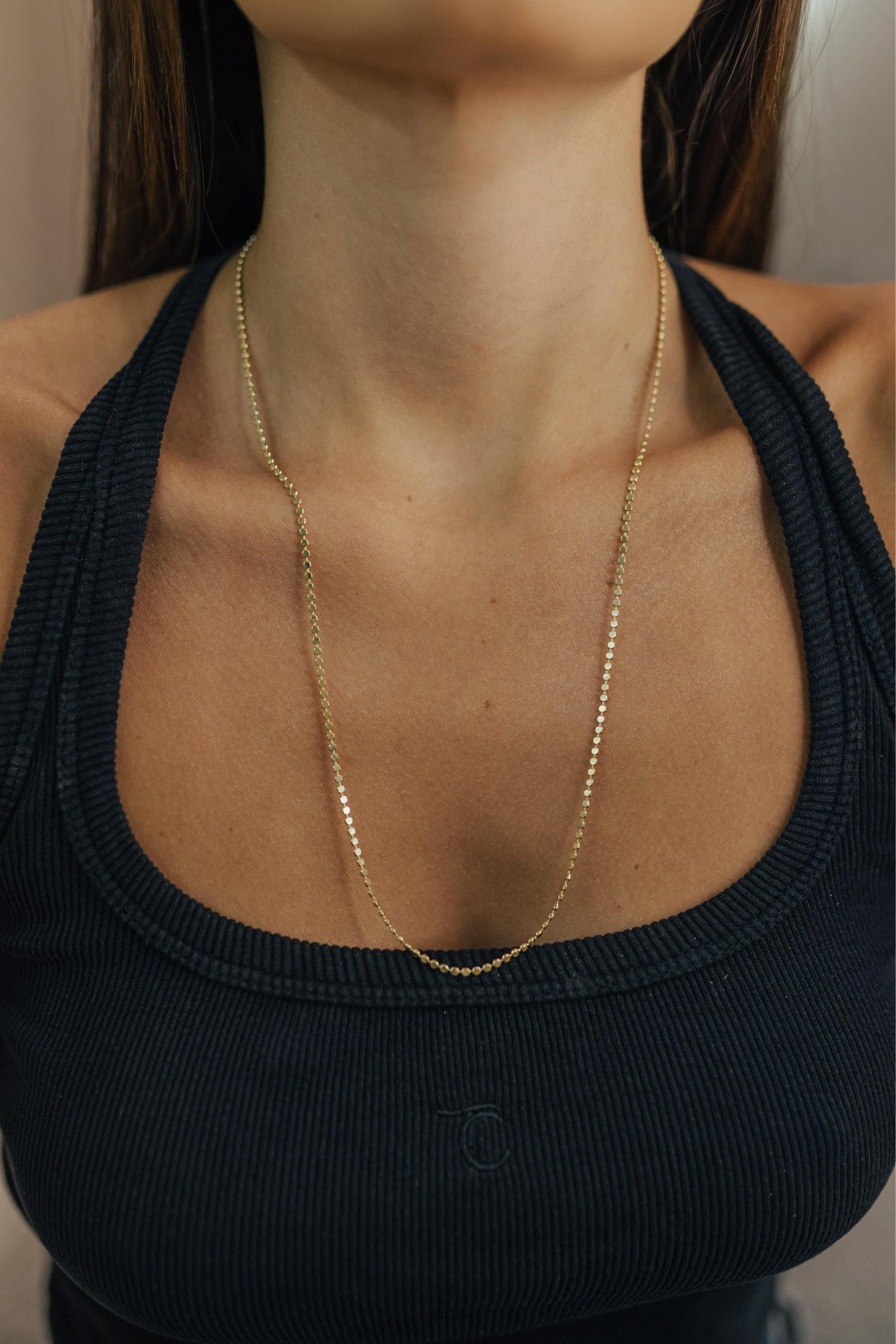 Colar Longo Chapinhas Diamantadas Dourado