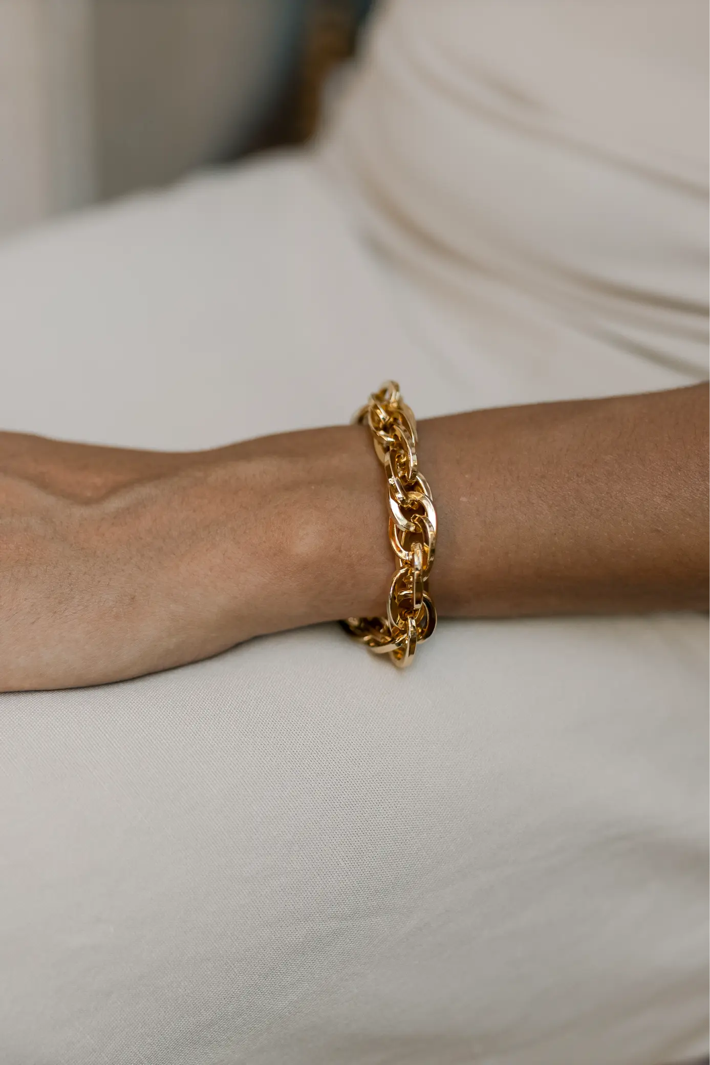 Pulseira de Elos Trançados Dourado