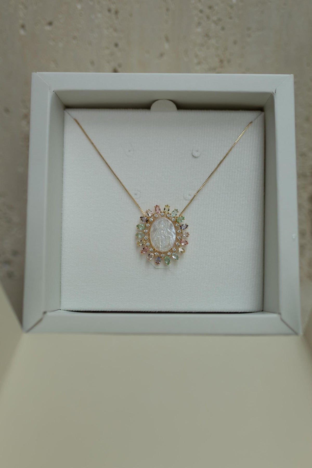Colar Madrepérola Rainbow Dourado