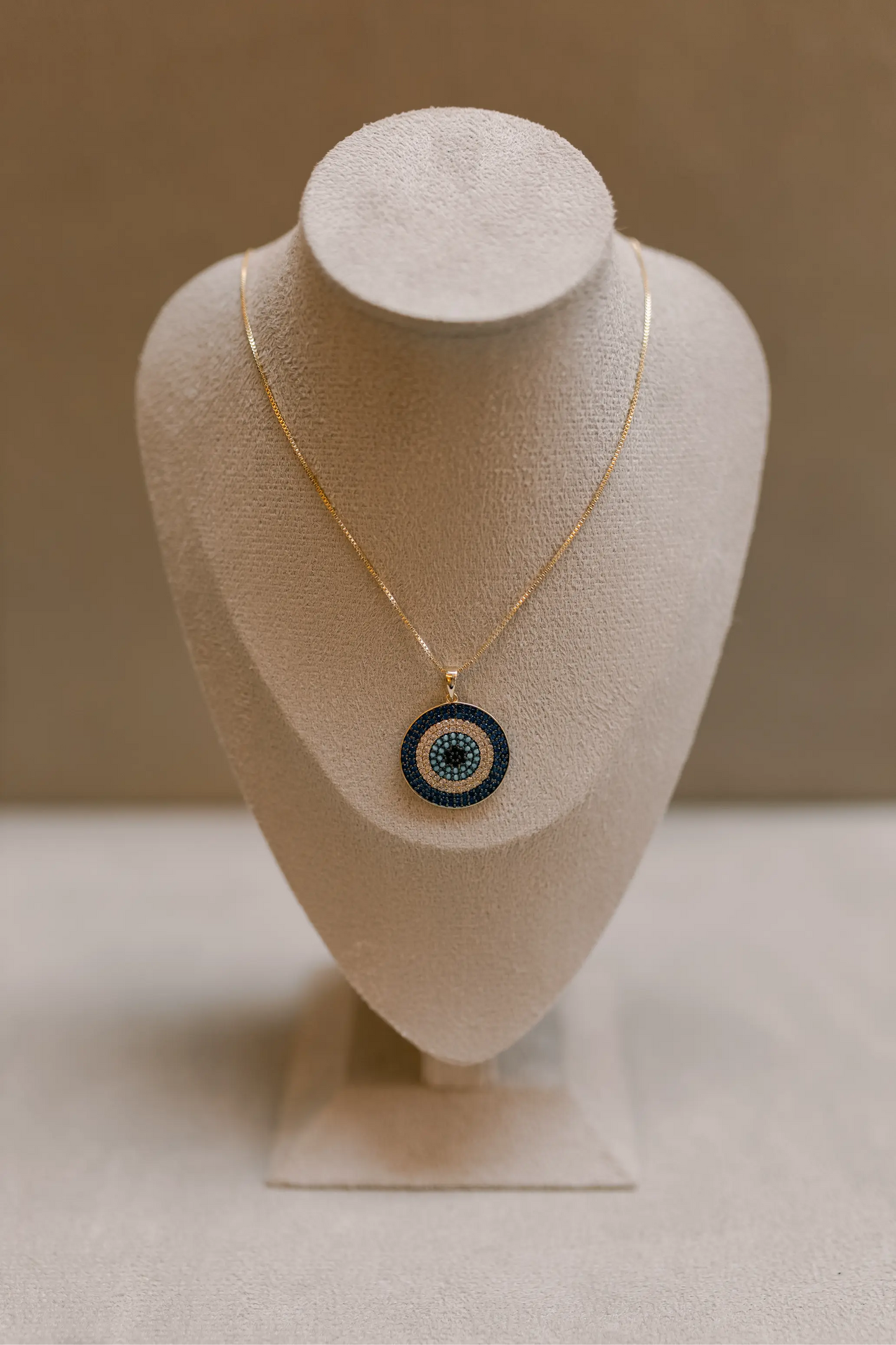 Colar Mandala de Olho Grego Cravejado Dourado