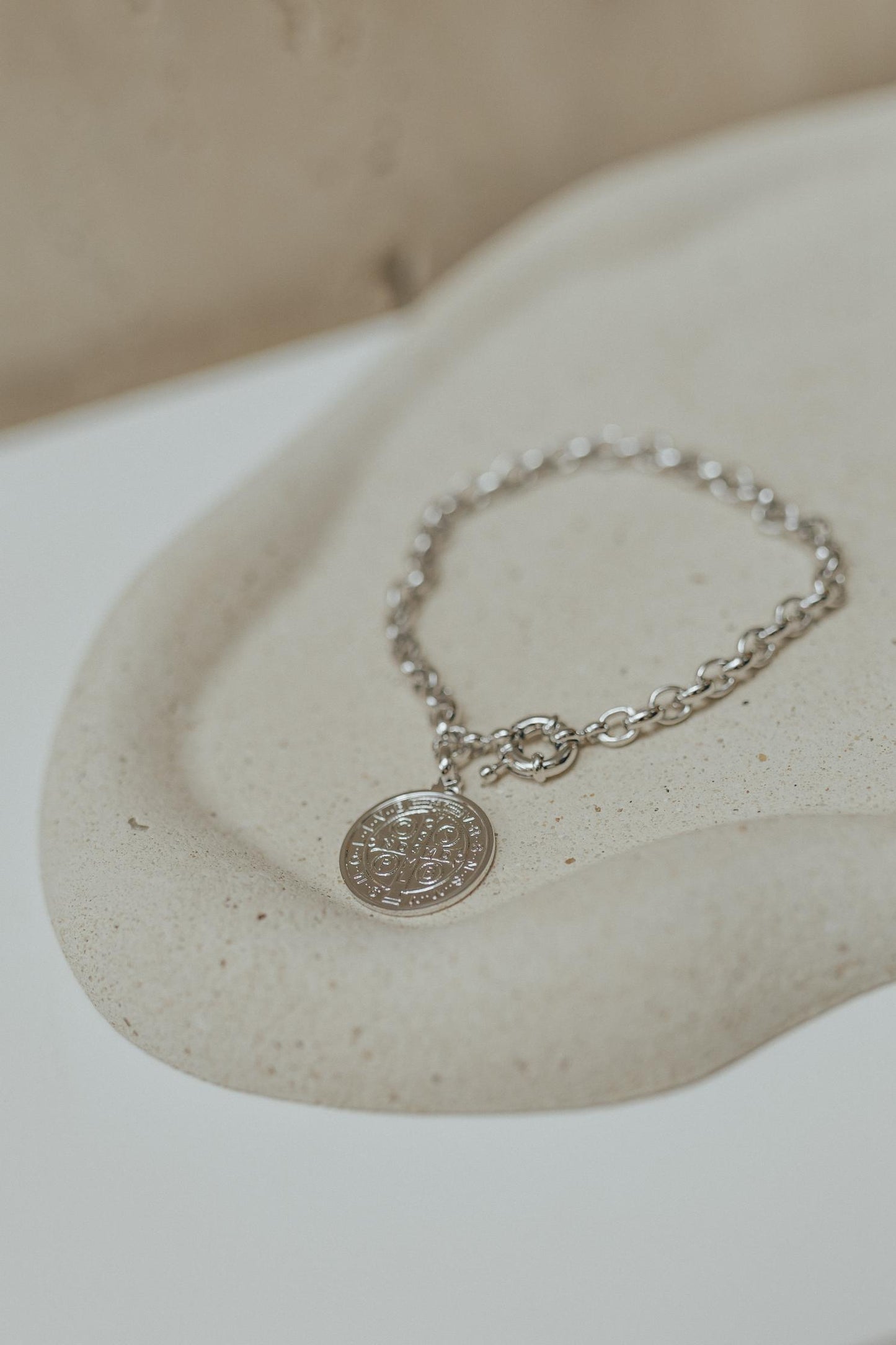 Pulseira Elos Português e Medalha de São Bento Ródio Branco