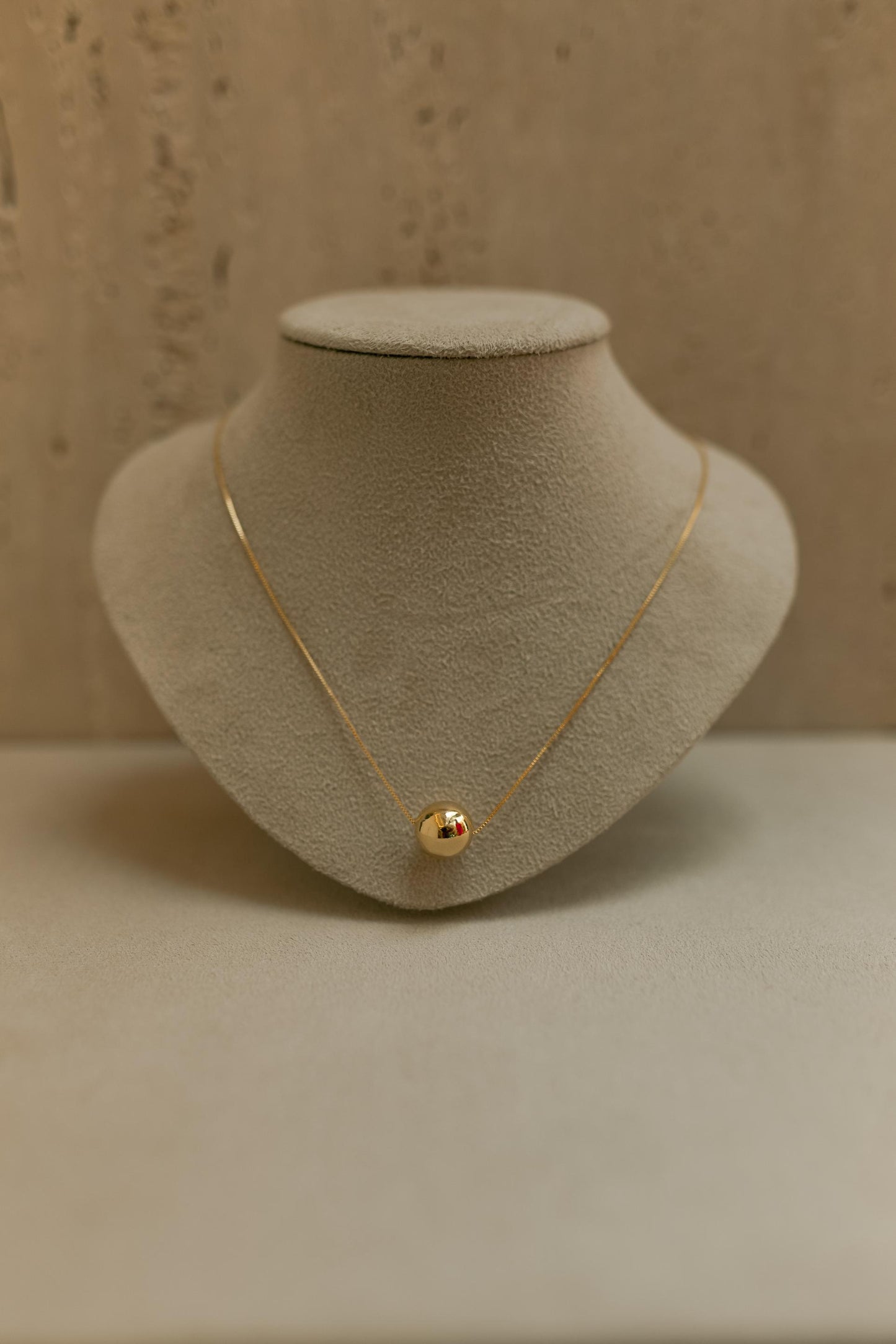 Colar de Bola Dourado