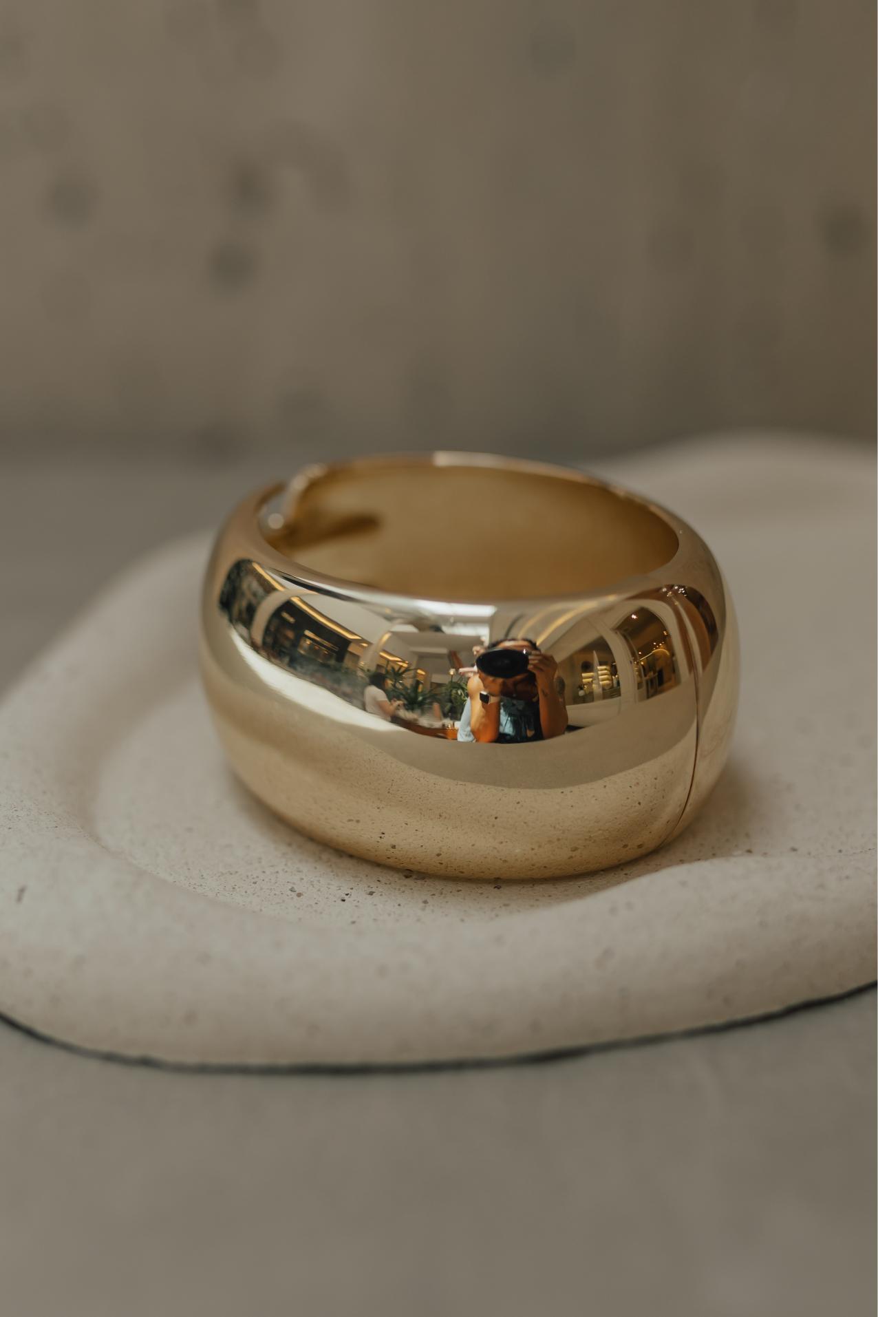 Bracelete Ultra Maxi Liso Dourado