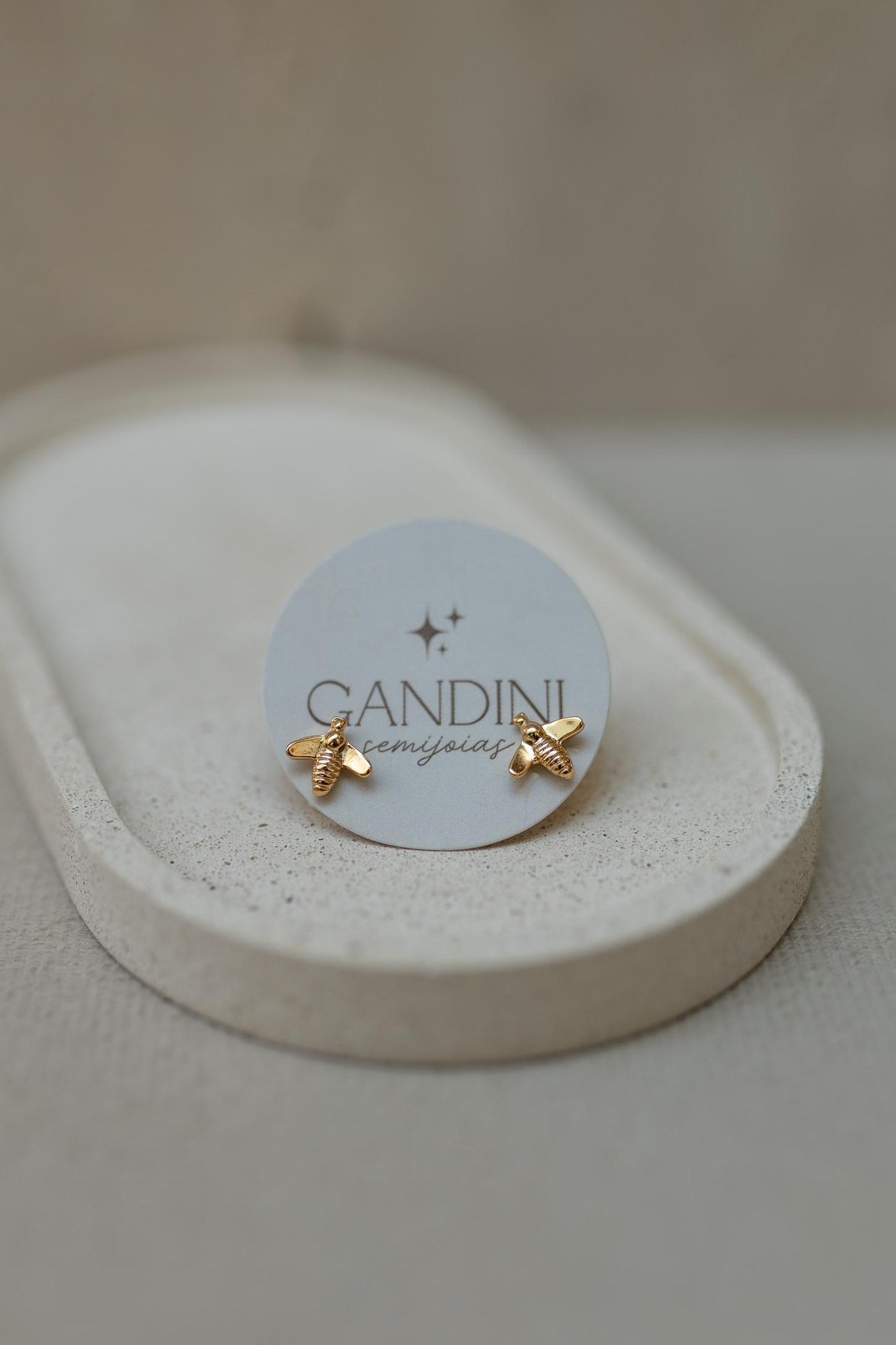 Brinco Bee Dourado