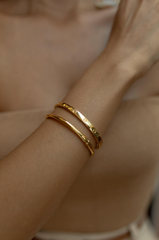 Bracelete Liso Fechado Dourado