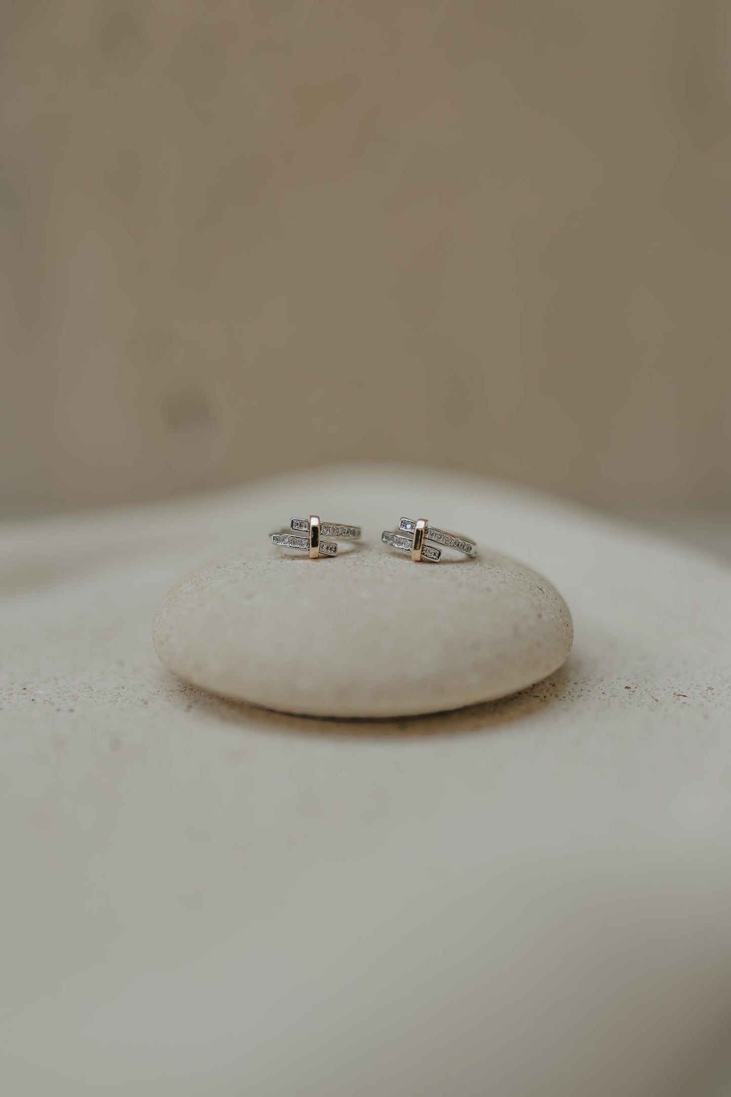 Brinco Argola Cristal Detalhe Mix P Ródio Branco