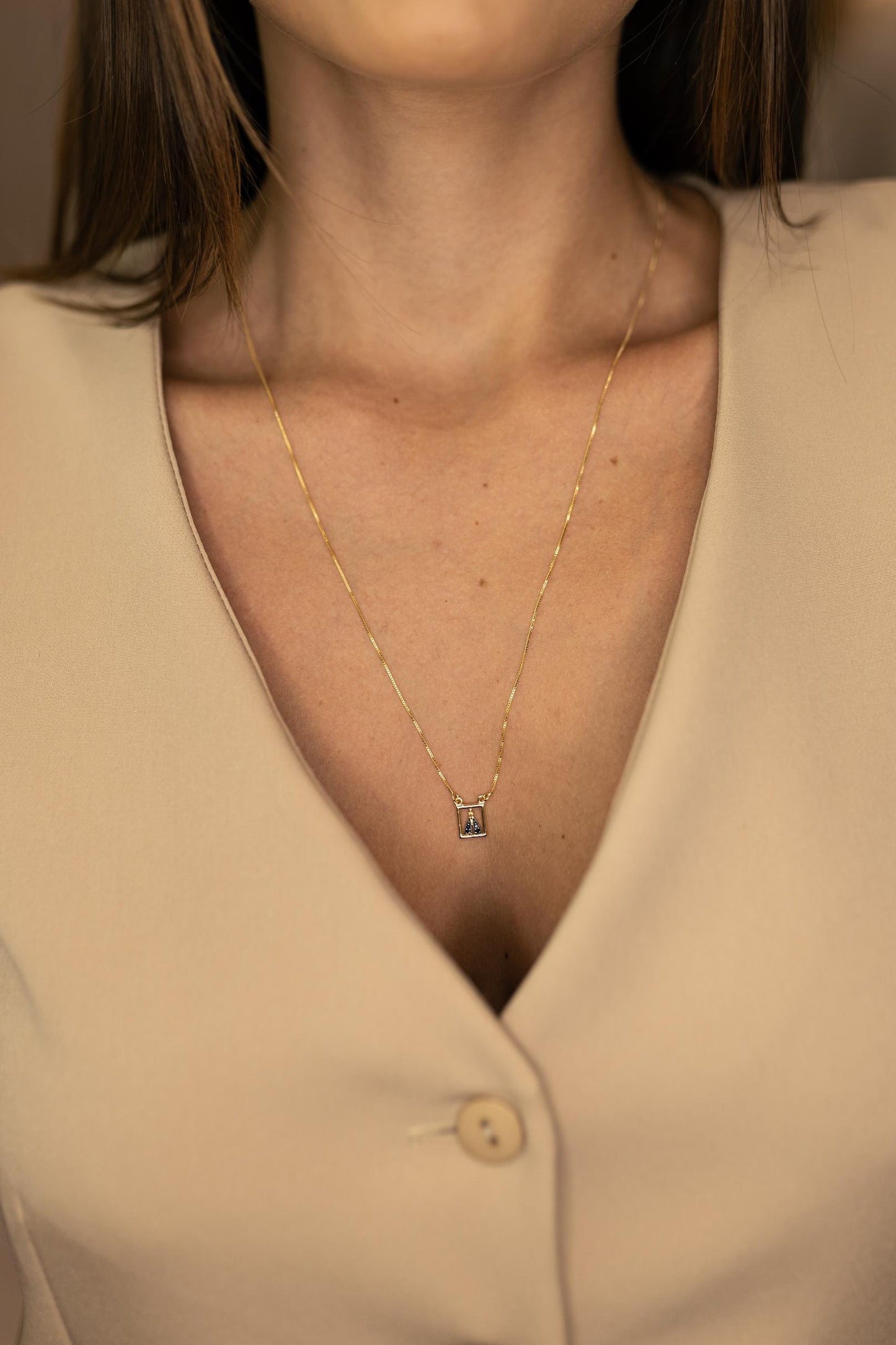 Colar Escapulário Nossa Senhora Aparecida Dourado