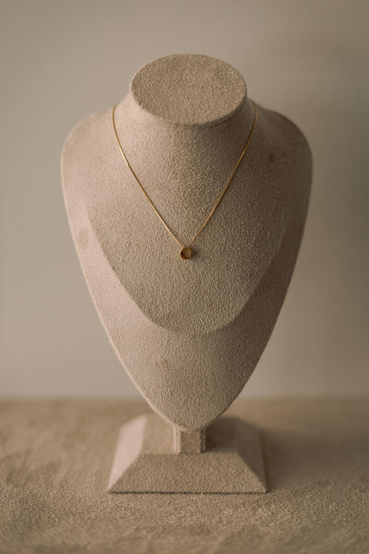 Colar Minimalista Redondo Dourado