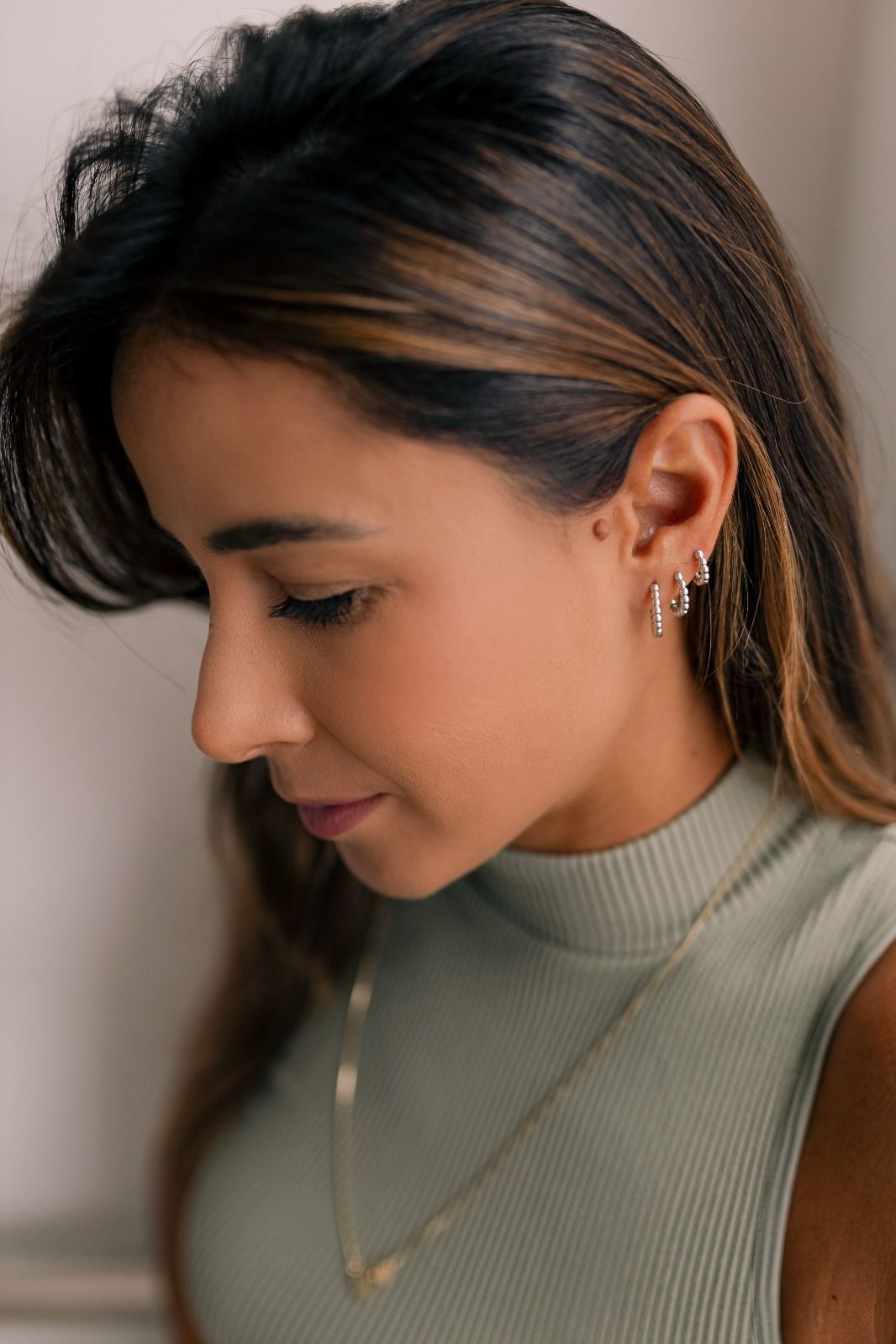 Brinco Argola Bolinha Dourado M