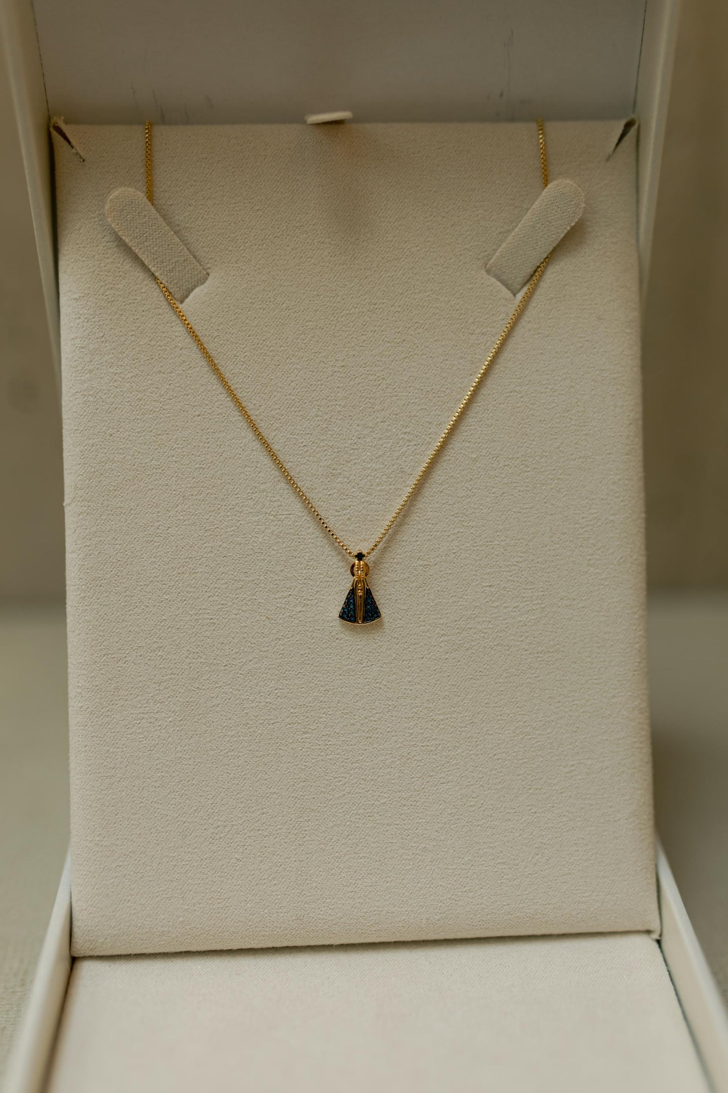 Colar Nossa Senhora Aparecida Mini Manto Azul Dourado