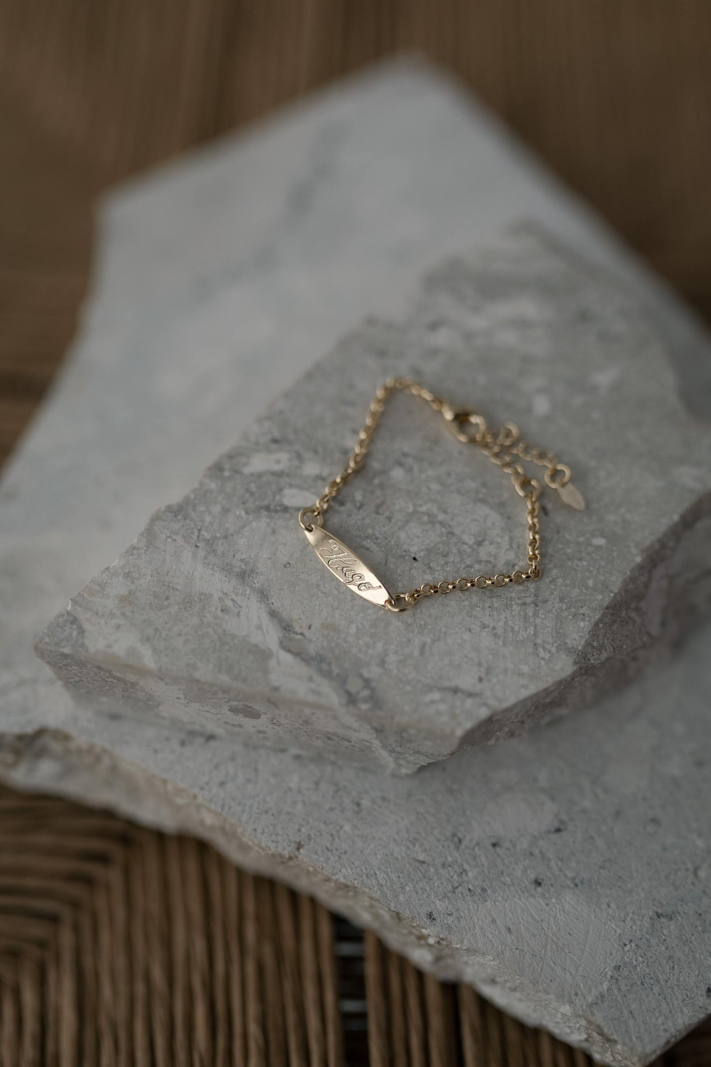 Pulseira Infantil Placa Dourado Personalizada