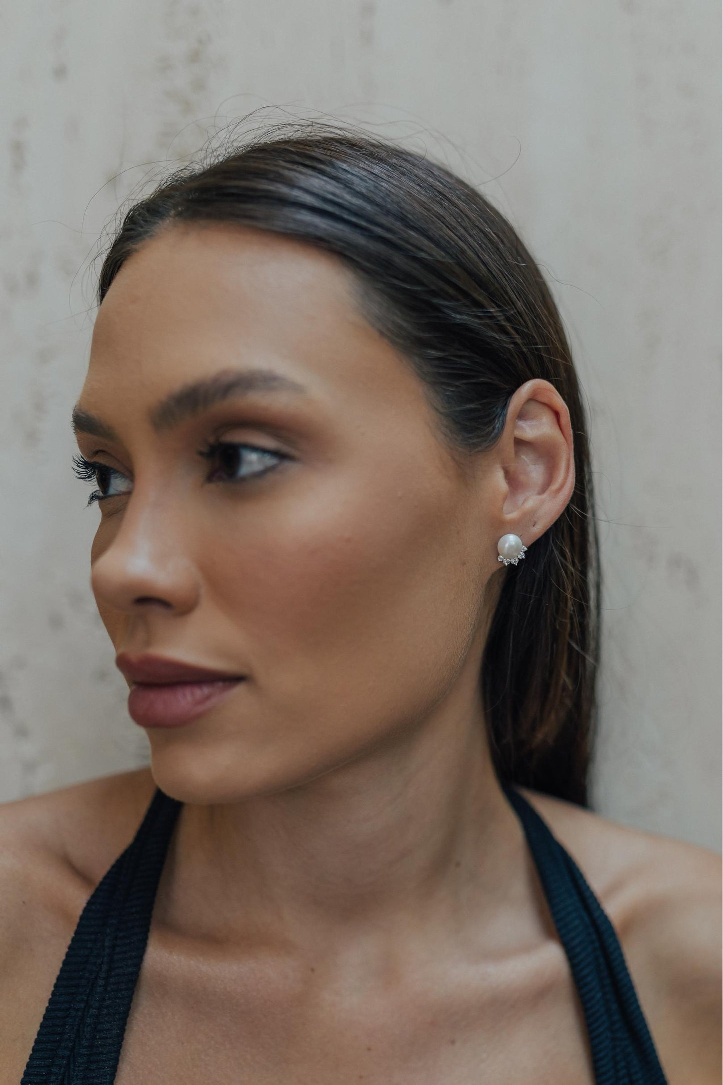 Brinco Pérola de Água Doce com 5 Zircônias Prata 925 Ródio Branco