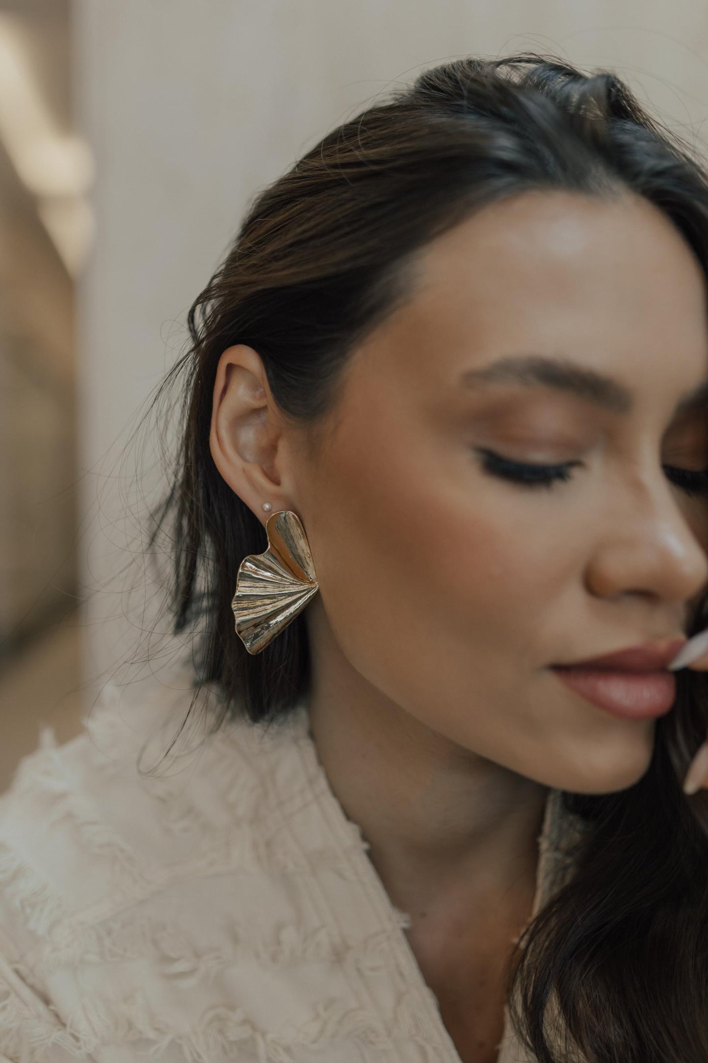 Brinco Maxi Textura Orgânico Dourado