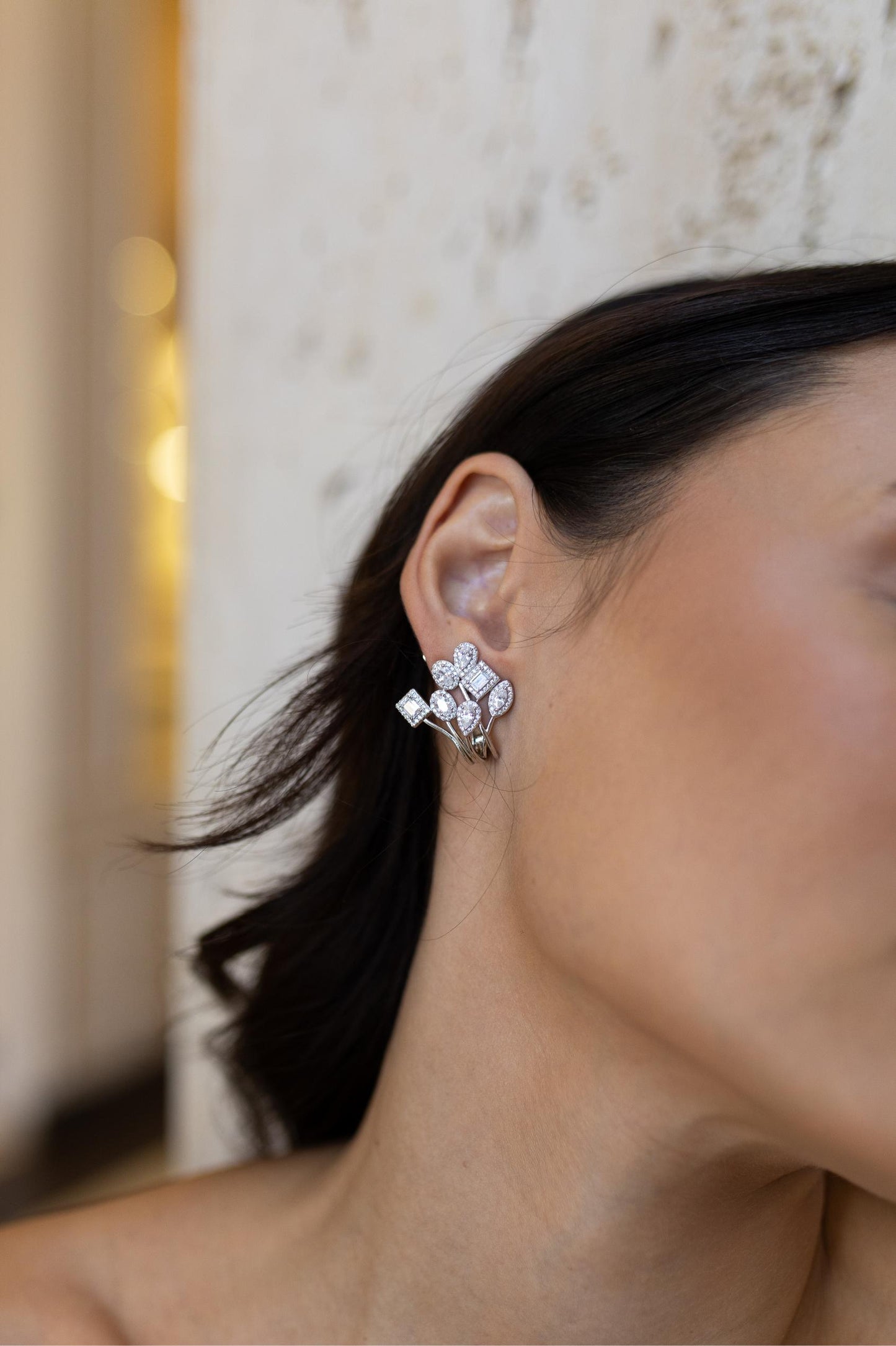 Brinco Ear Cuff Formas Cravejado Cristal Ródio Branco