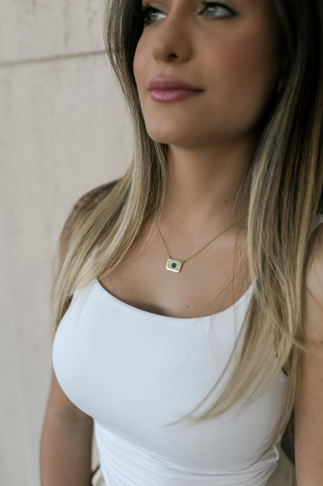 Colar de Placa com Olho Grego Dourado