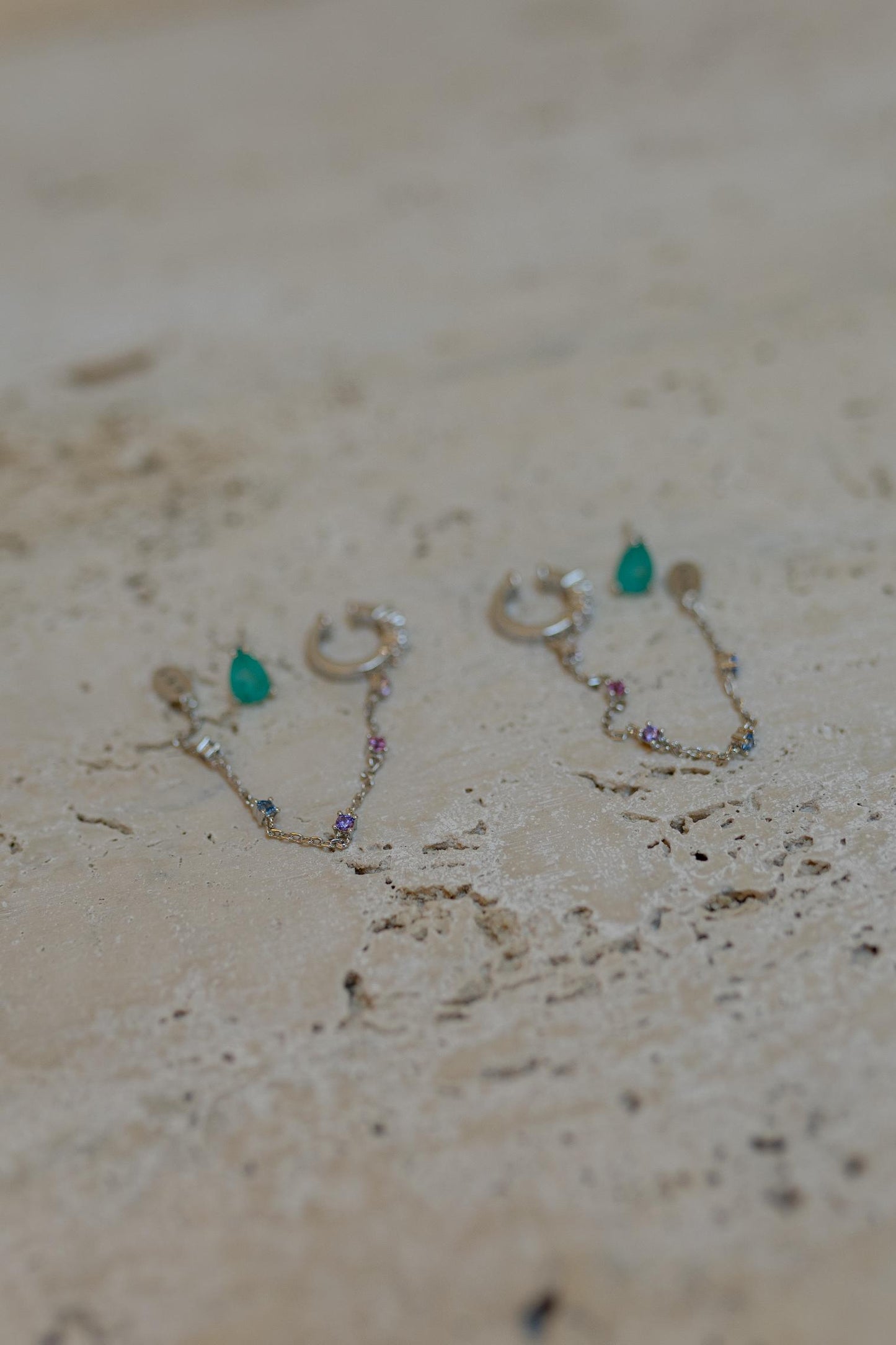 Brinco 2 em 1 Gota Turmalina Fusion Piercing Fake Ródio Branco