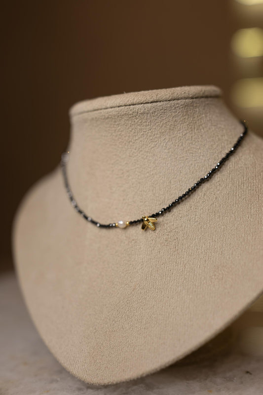 Colar Choker Espinélio Bee Dourado